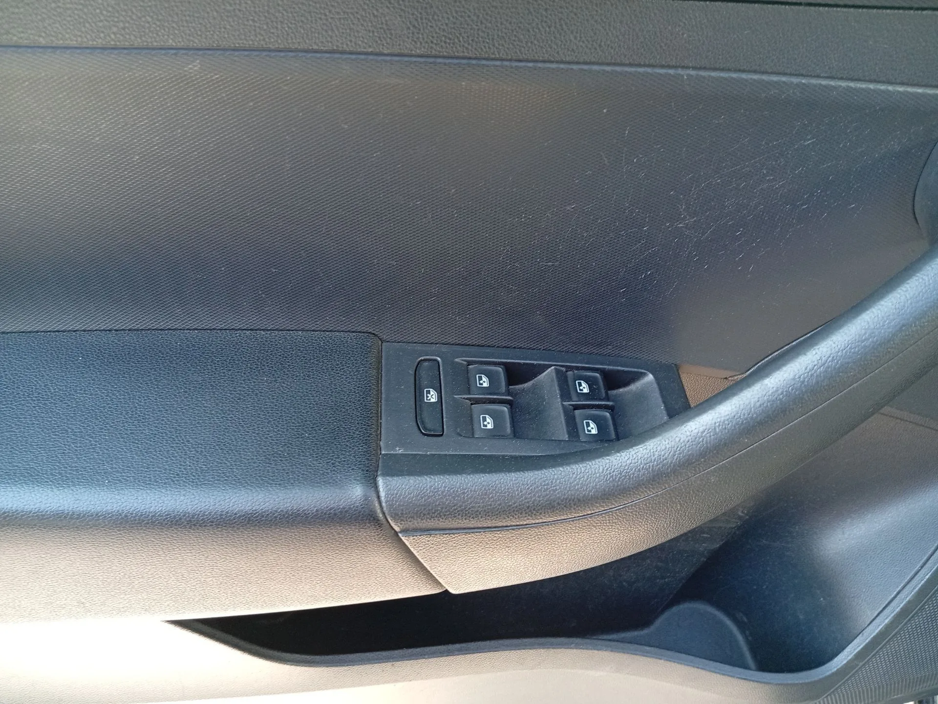 Mando Elevalunas Delantero Izquierdo para Seat Toledo Iv (Kg3)