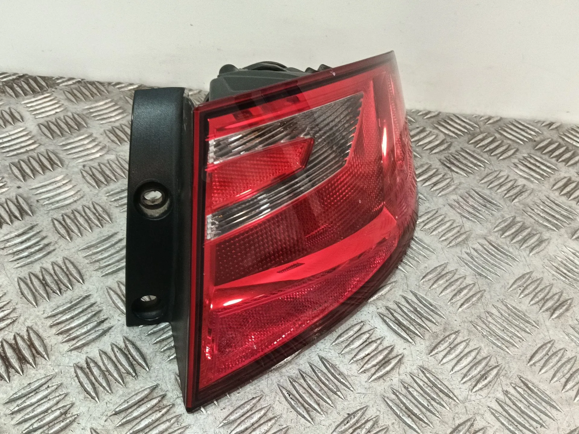 Piloto Trasero Derecho para Seat Toledo Iv (Kg3)