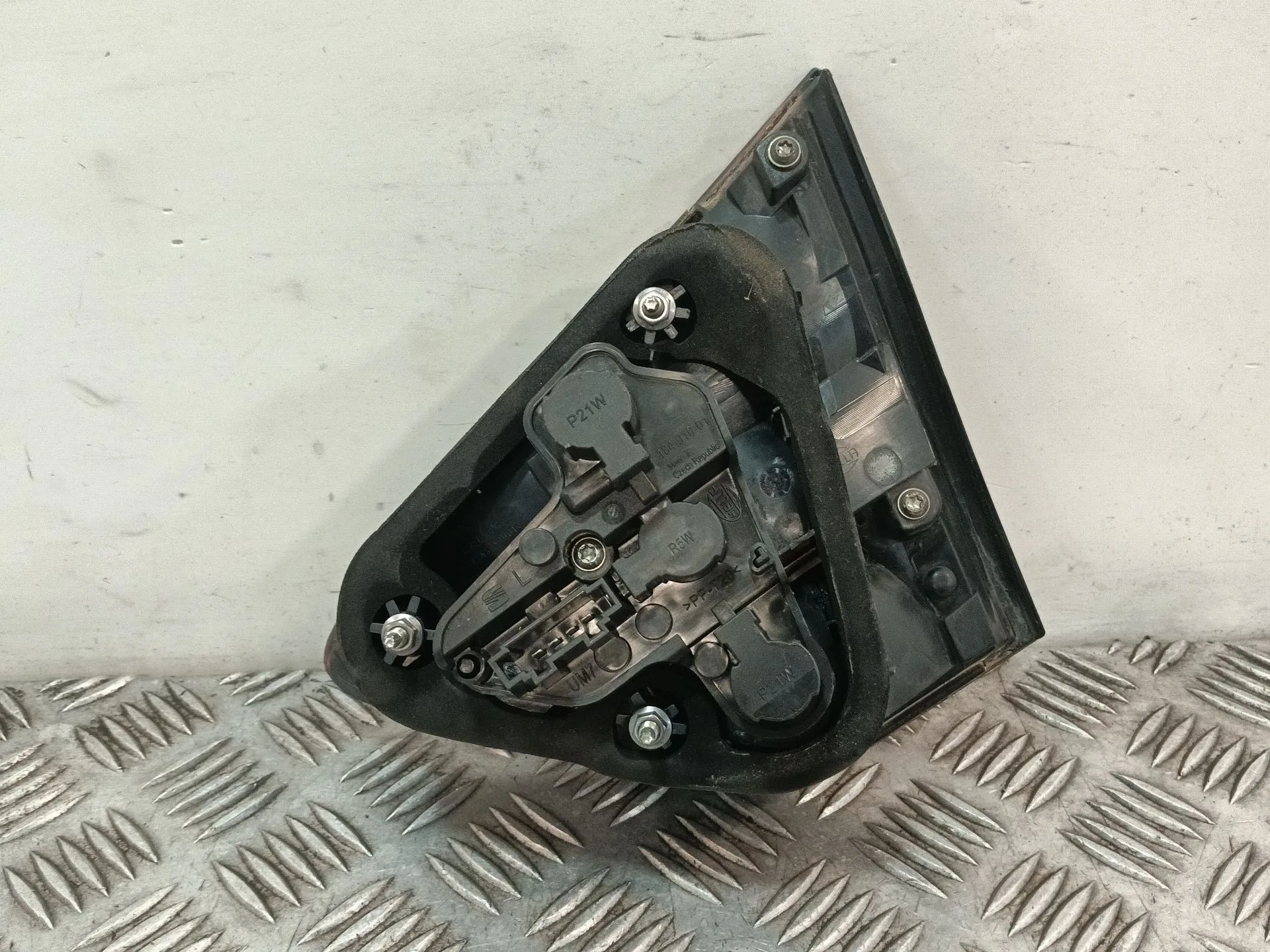 Piloto Trasero Izquierdo Interior para Seat Toledo Iv (Kg3)