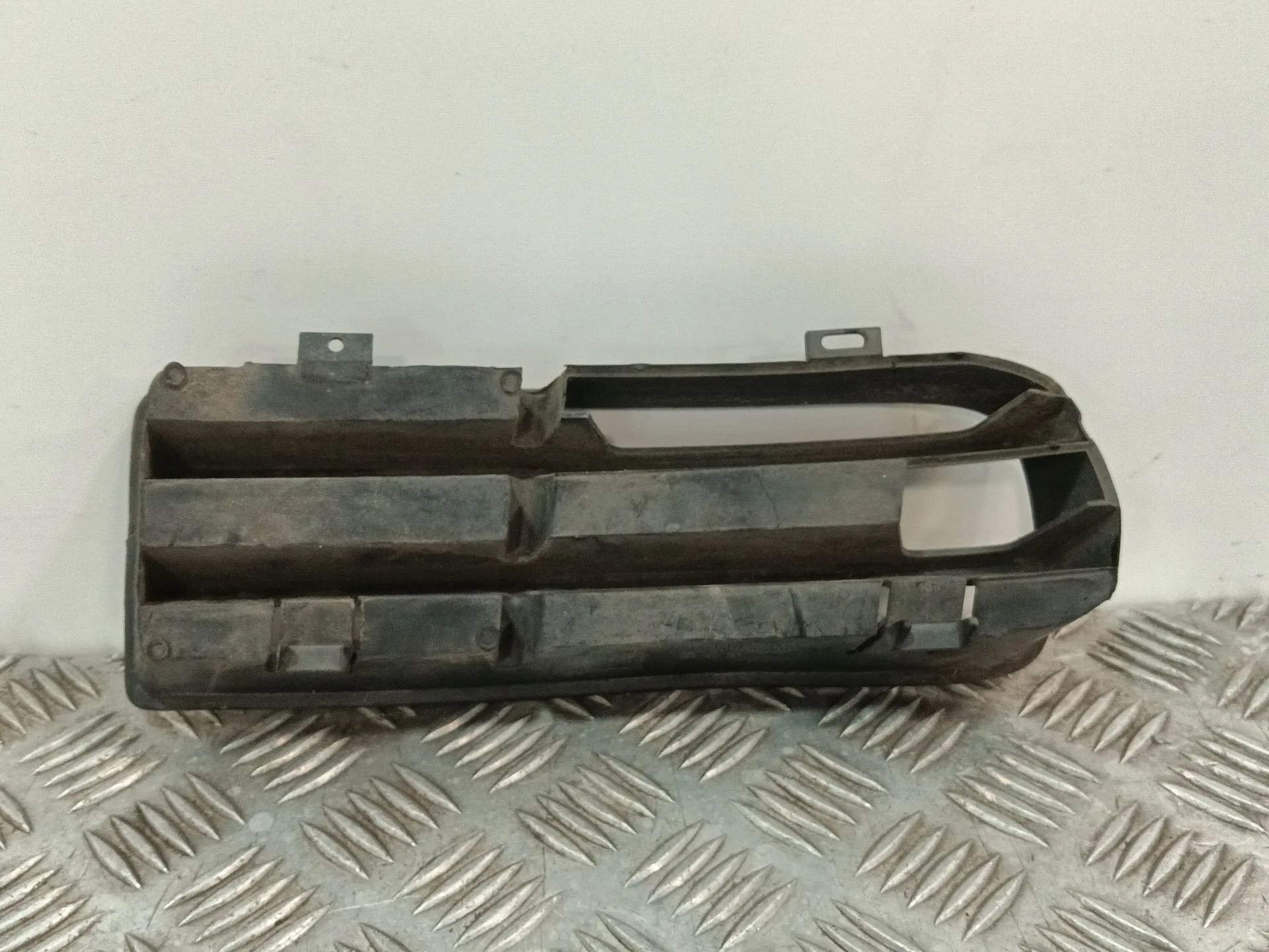 Rejilla Paragolpes Izquierda para Volkswagen Golf Iv (1J1)