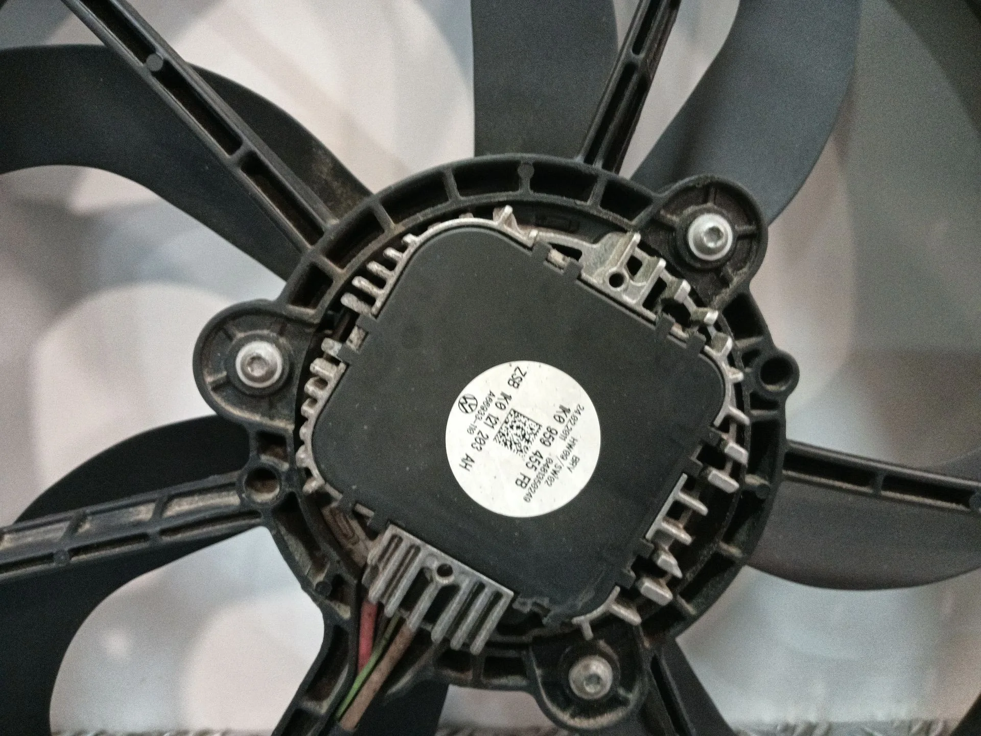 Electroventilador para Skoda Yeti (5L)