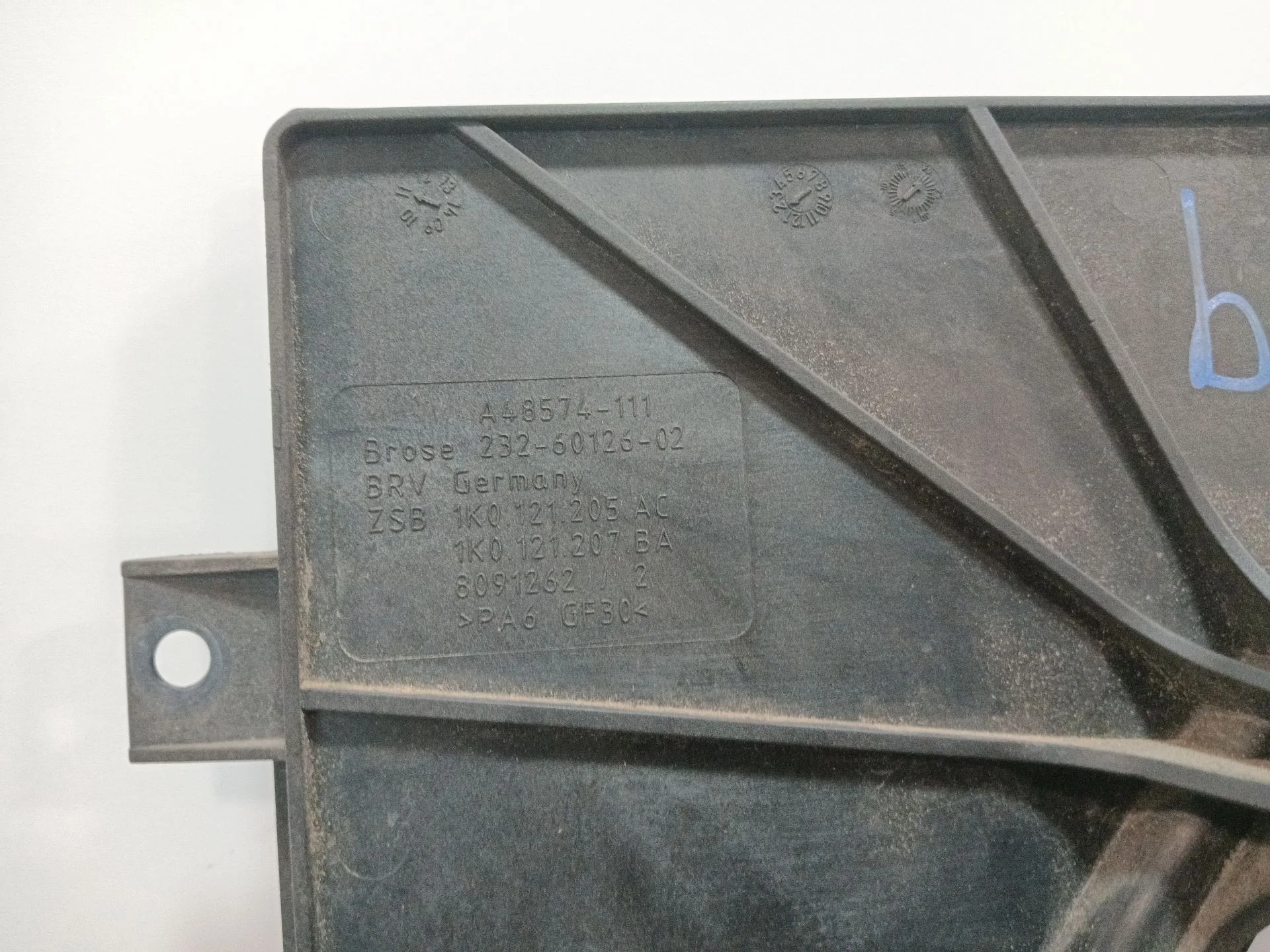 Electroventilador para Skoda Yeti (5L)