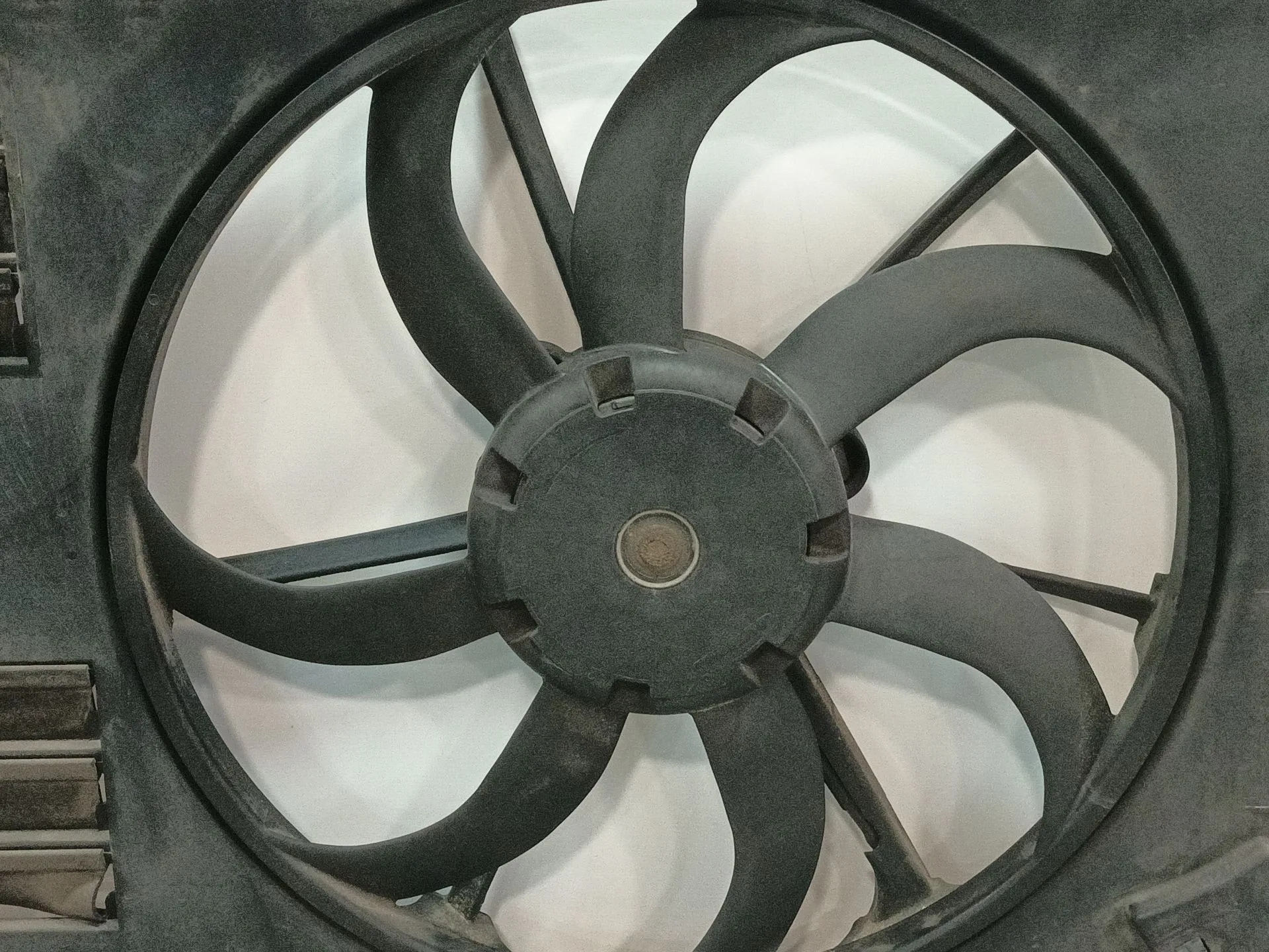 Electroventilador para Skoda Yeti (5L)