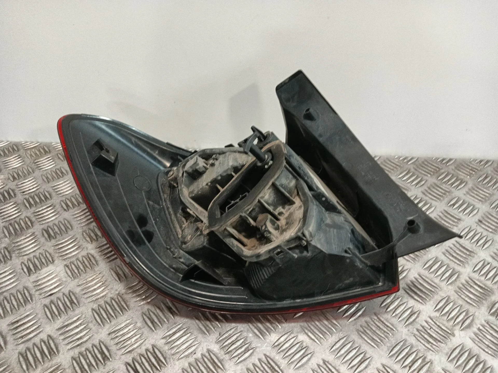 Piloto Trasero Derecho para Dacia Sandero Ii (B8_)