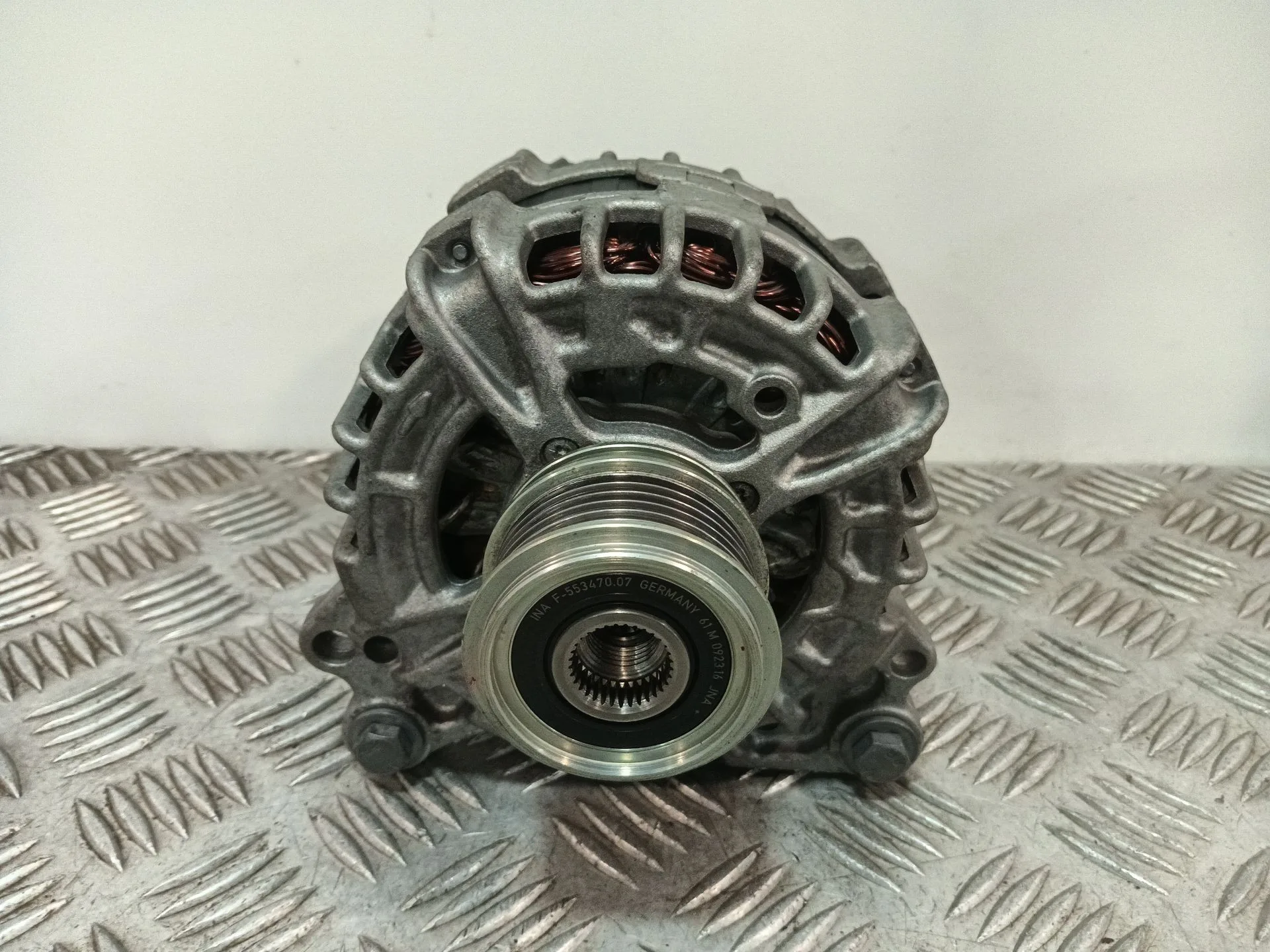 Alternador para Seat Ibiza Iv (6J5, 6P1)