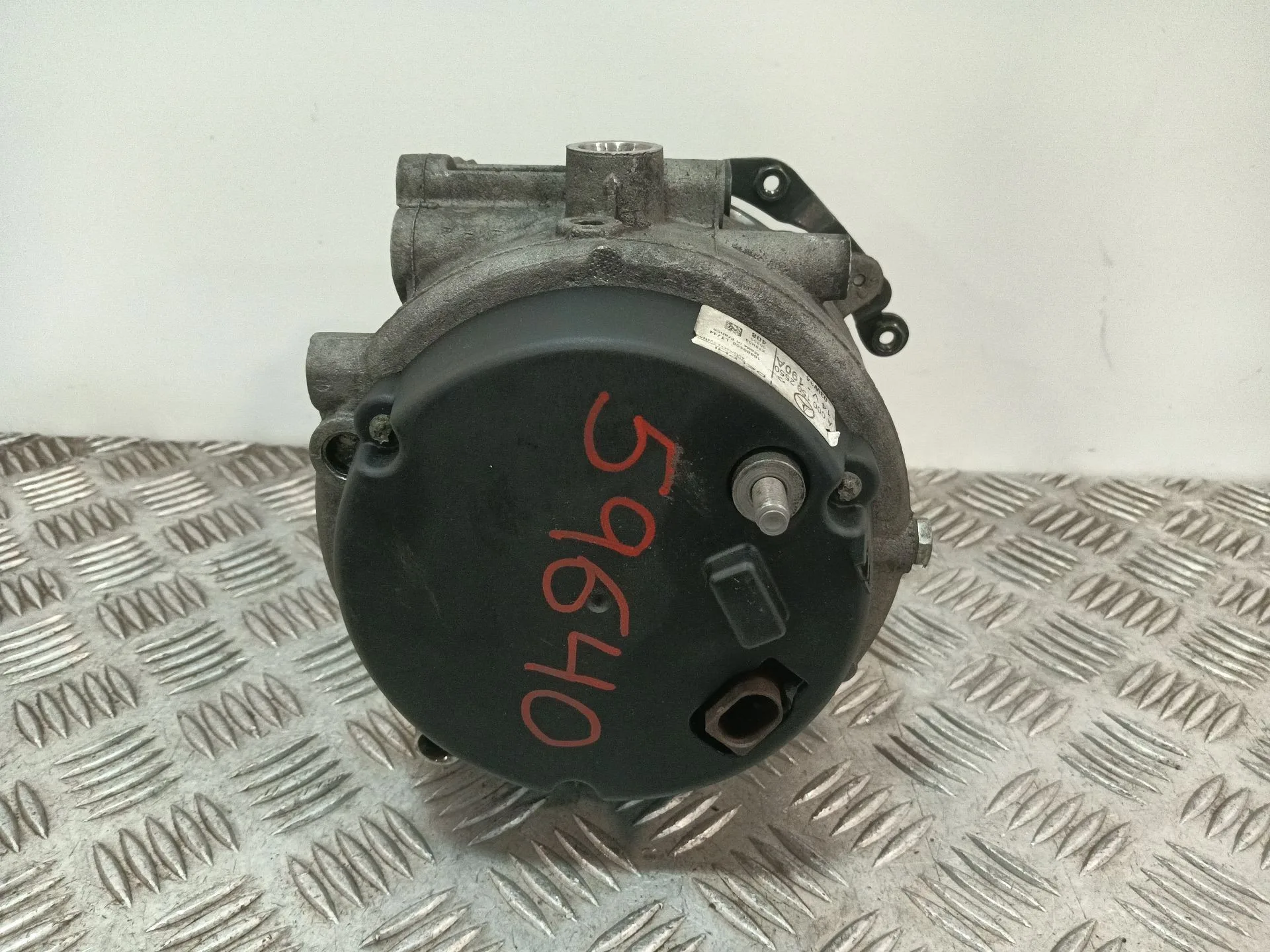 Alternador para Mercedes-Benz Clase M (W163)