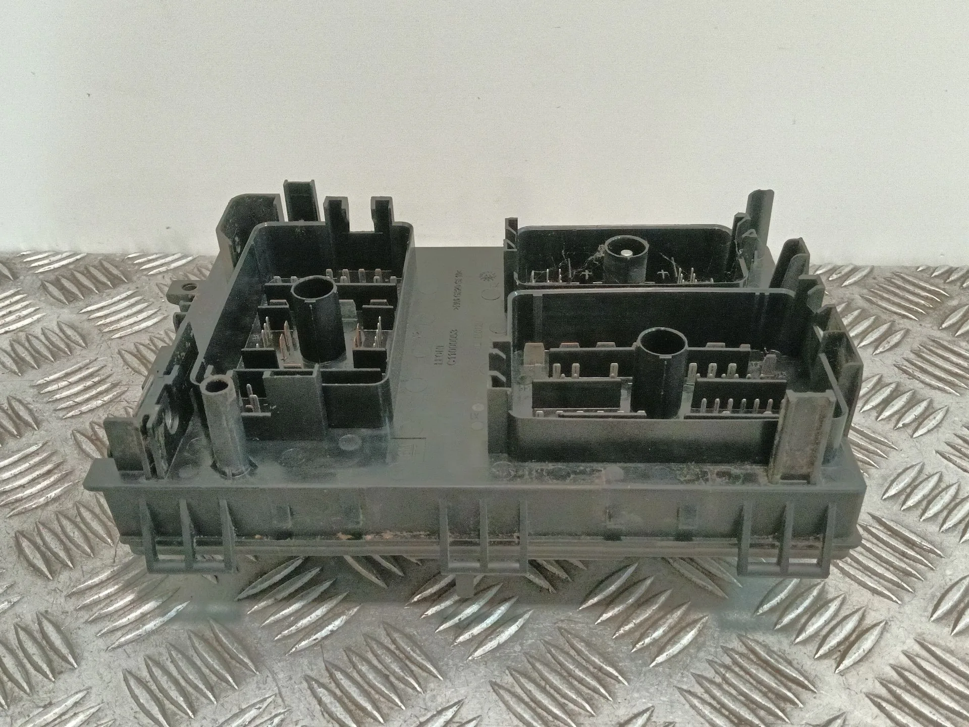 Caja Reles / Fusibles para Opel Astra J Lim.