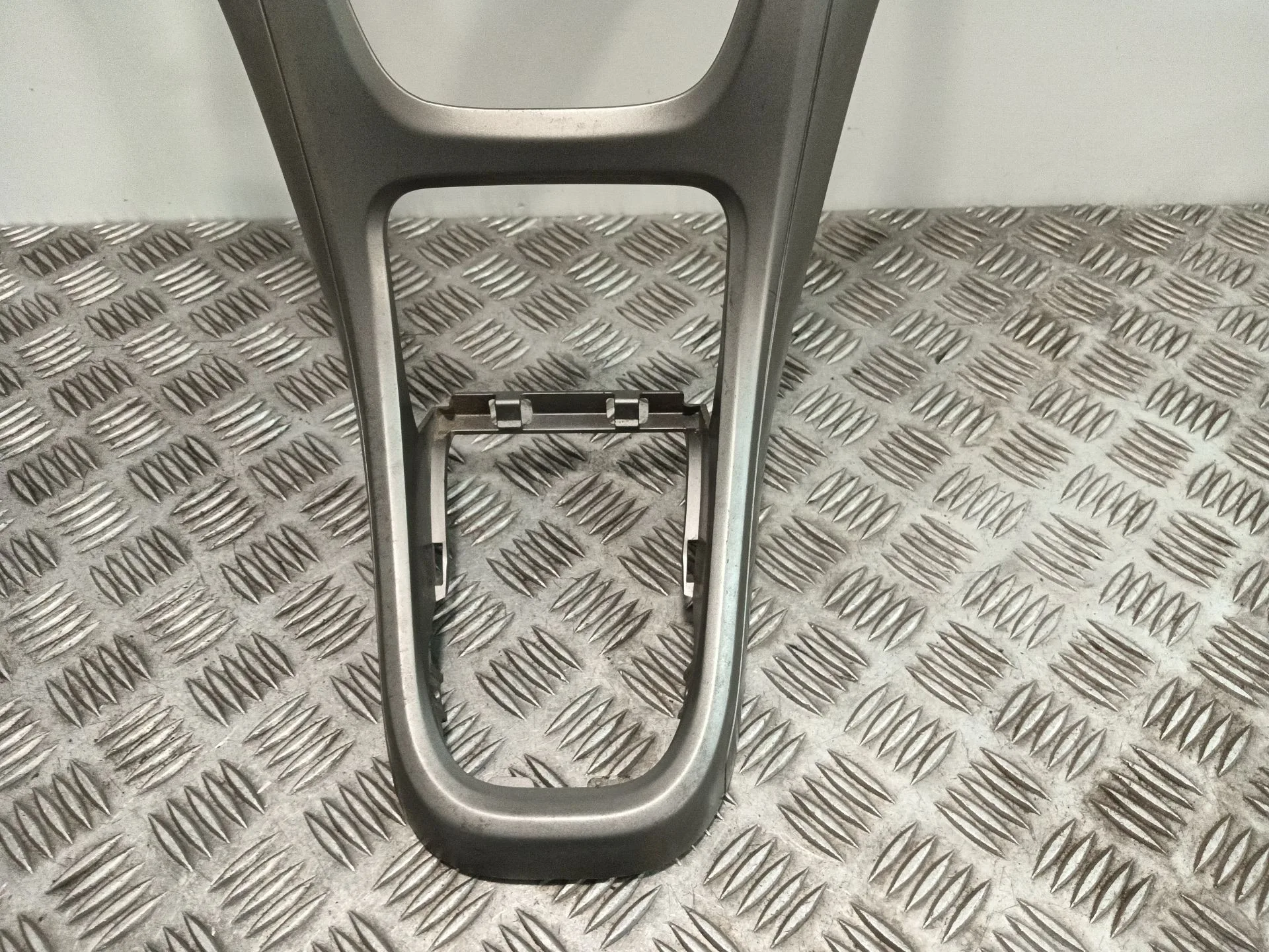 Moldura para Opel Astra J Lim.