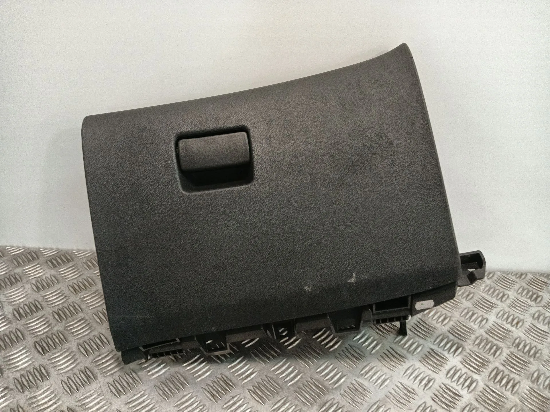 Guantera para Opel Astra J Lim.