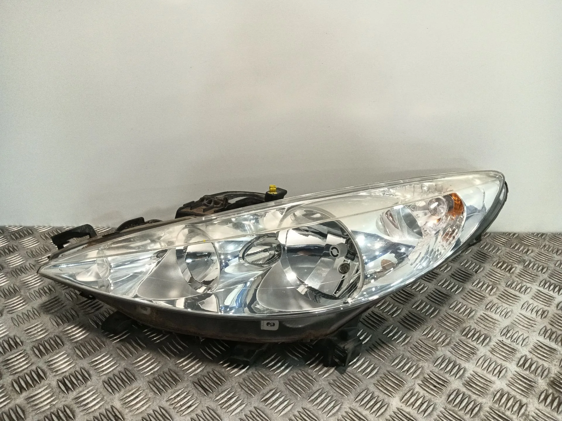 Faro Izquierdo para Peugeot 207/207+ (Wa_, Wc_)