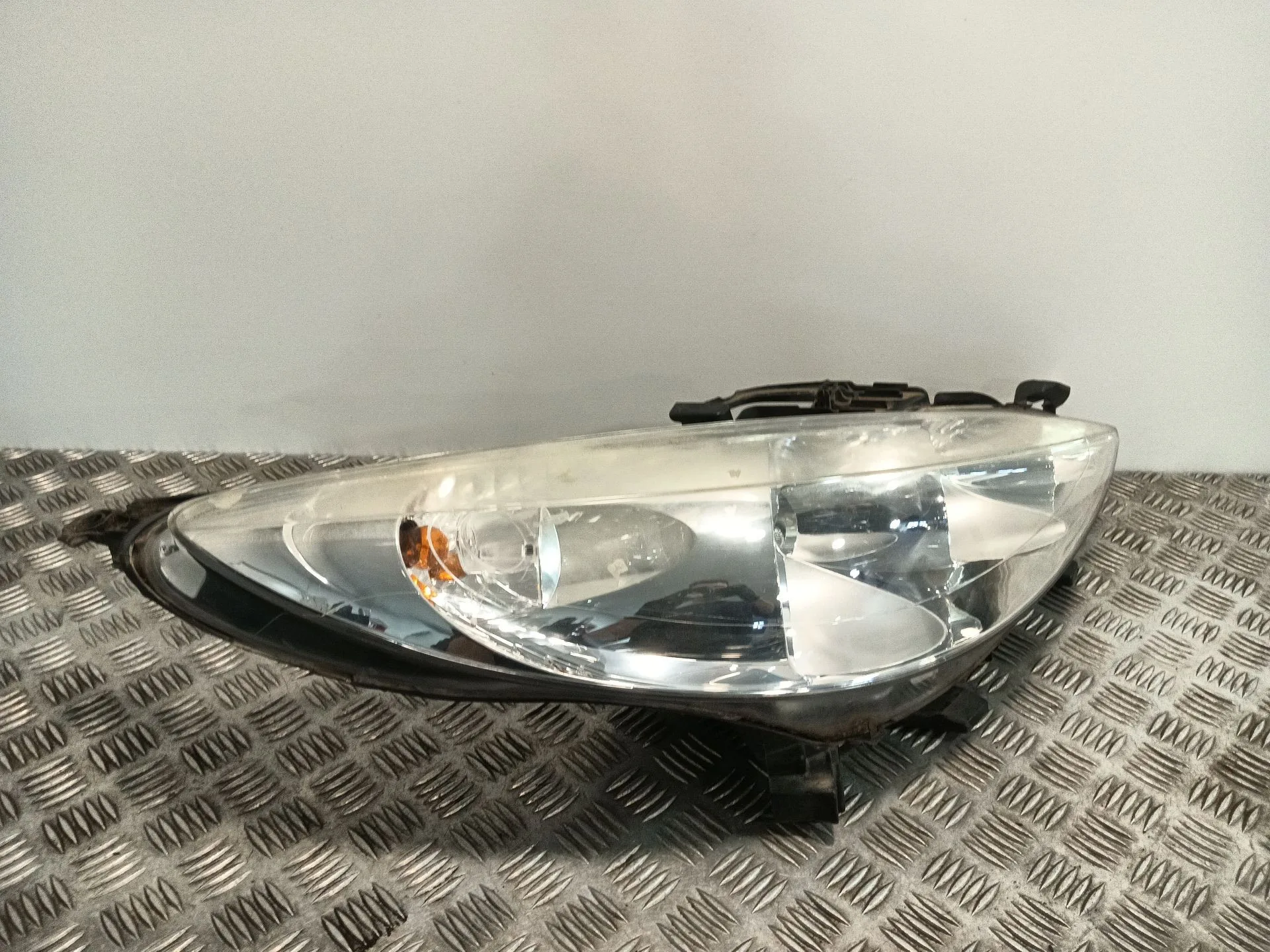 Faro Derecho para Peugeot 207/207+ (Wa_, Wc_)