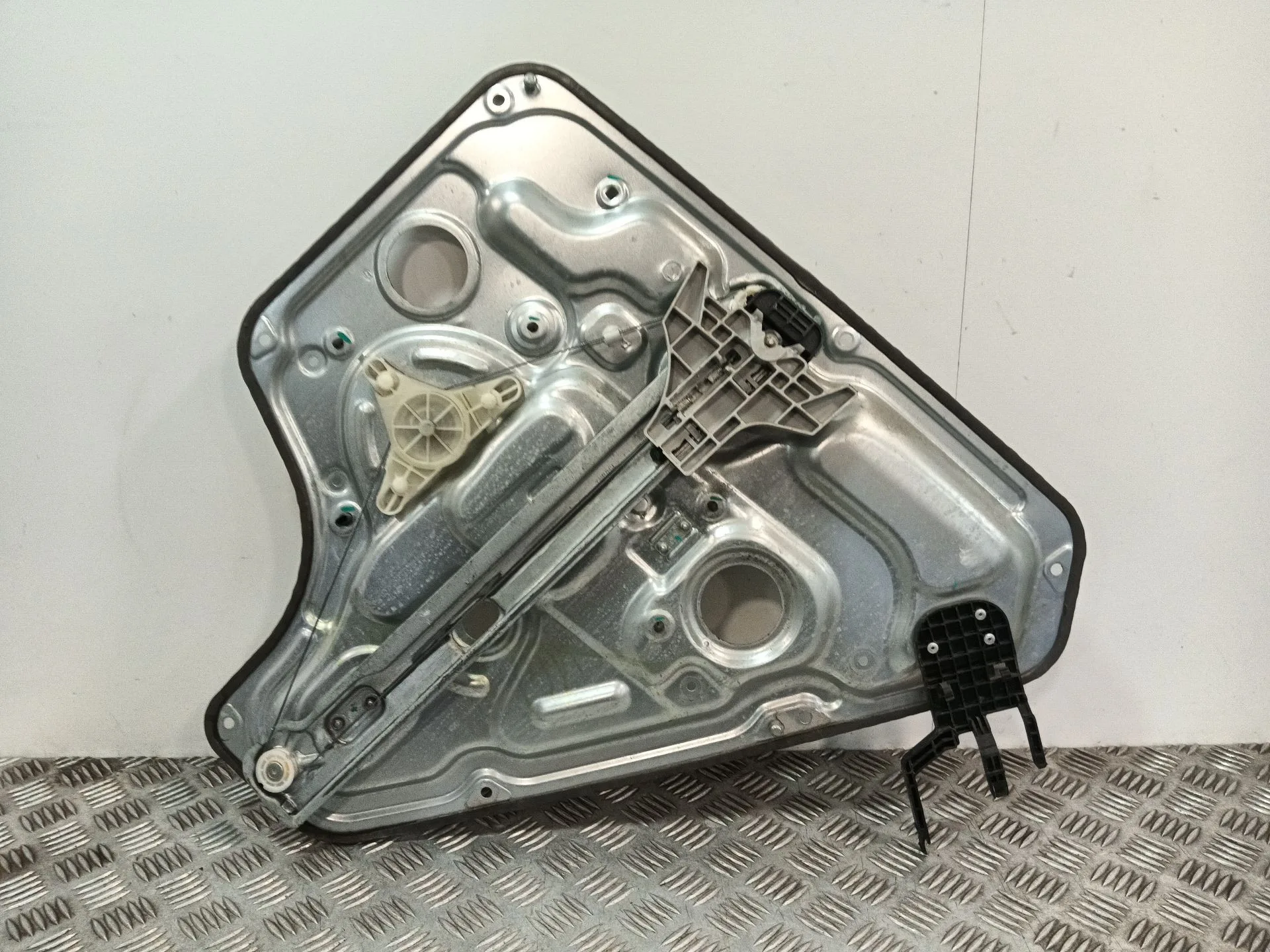 Elevalunas Trasero Izquierdo para Hyundai Ix20 (Jc)