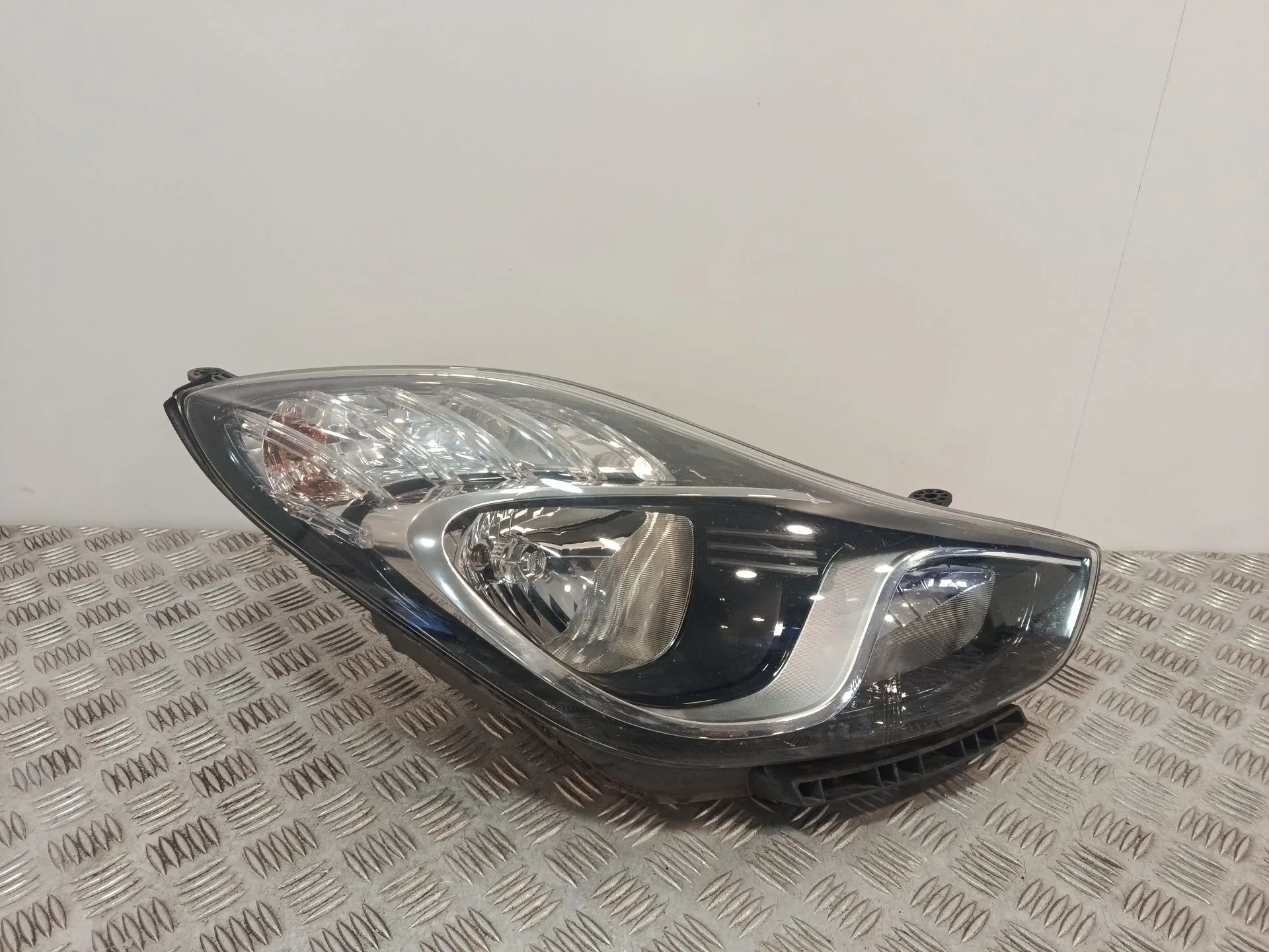 Faro Derecho para Hyundai Ix20 (Jc)