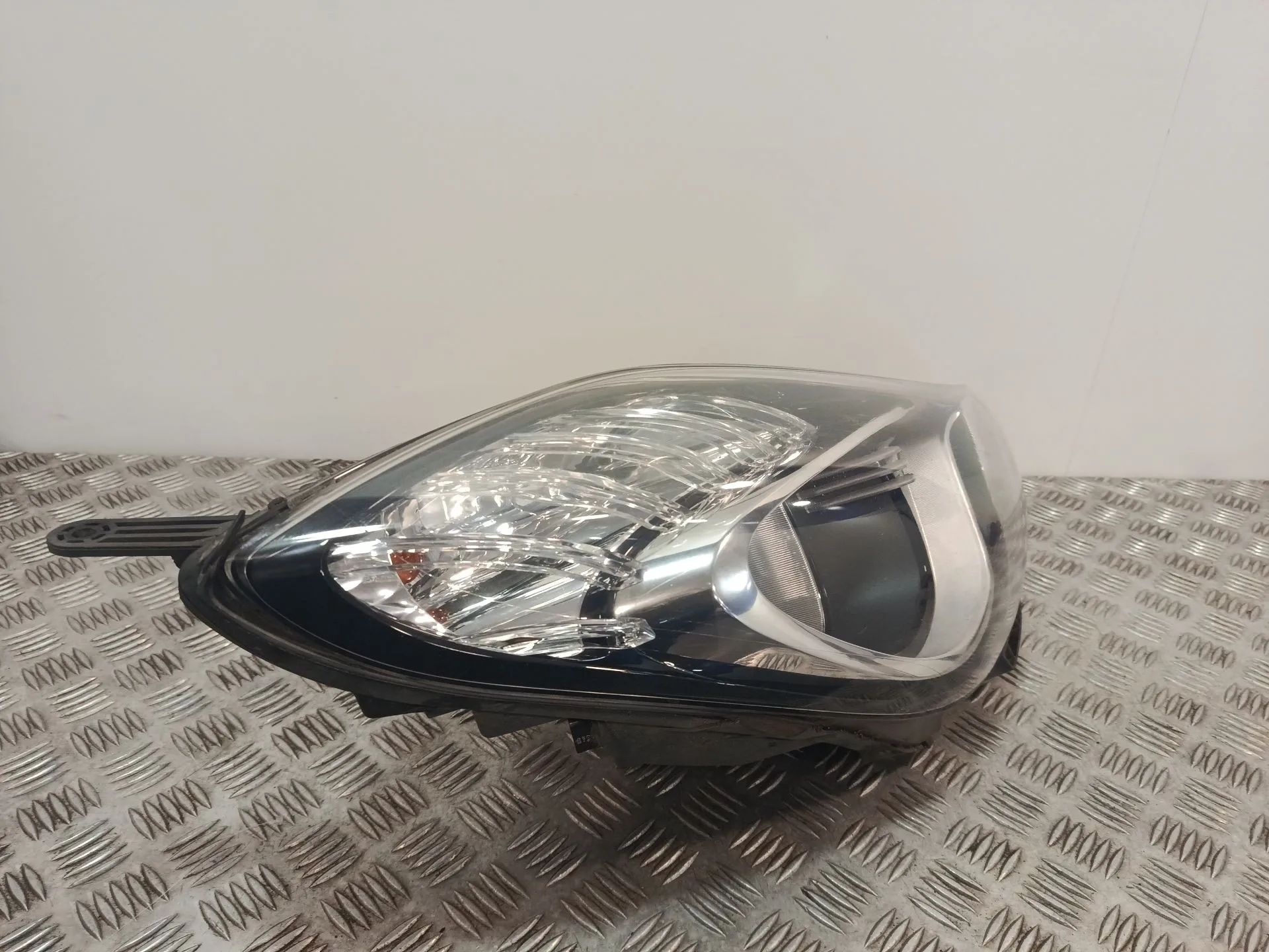 Faro Derecho para Hyundai Ix20 (Jc)