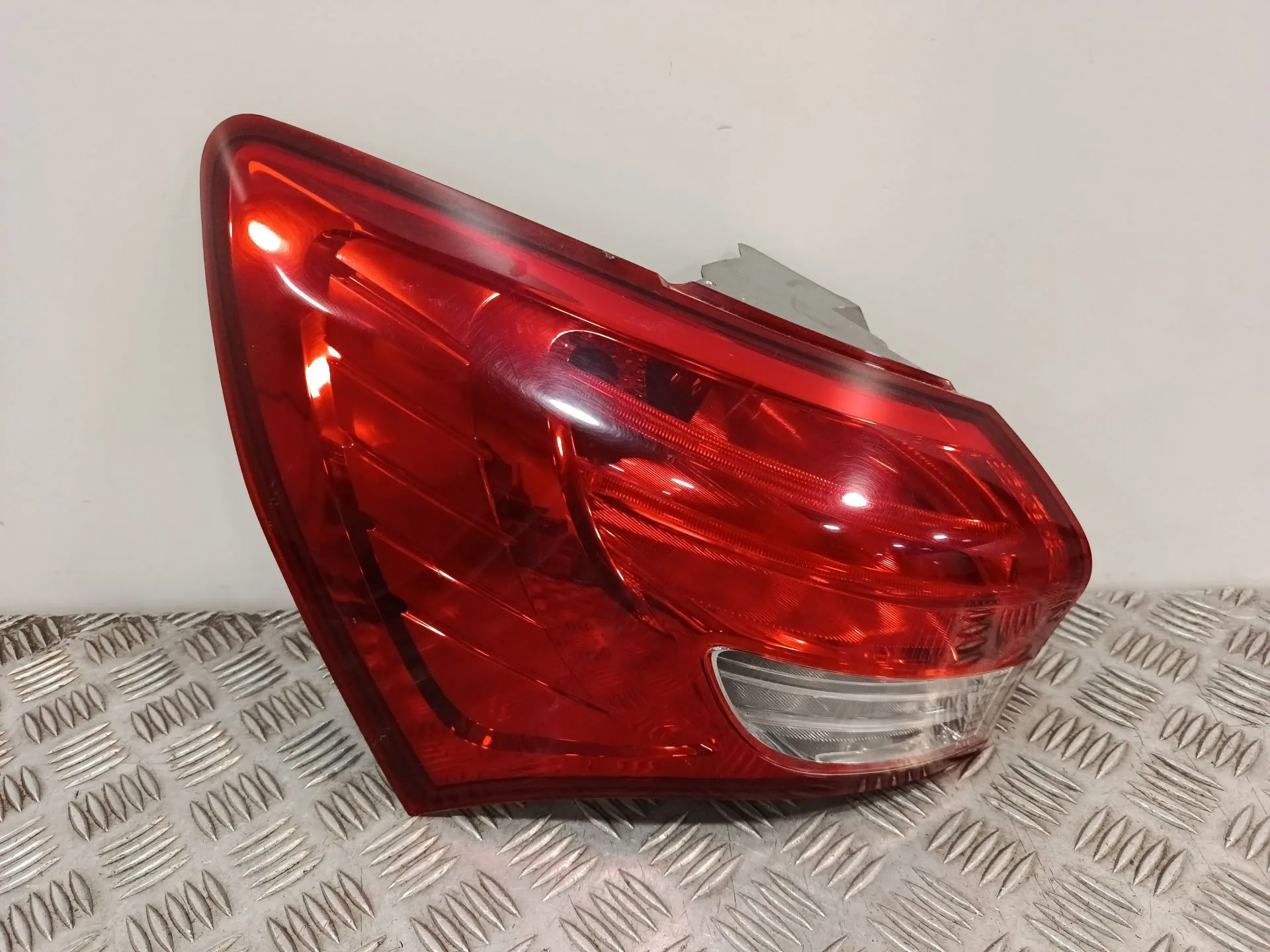 Piloto Trasero Izquierdo para Hyundai Ix20 (Jc)