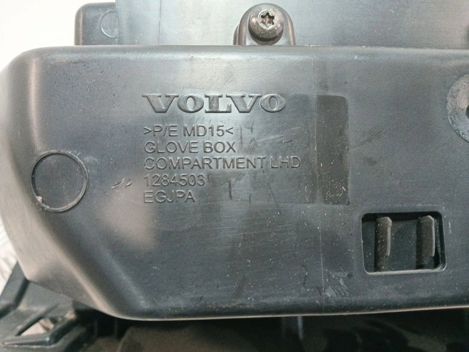Guantera para Volvo V40 Hatchback (525)