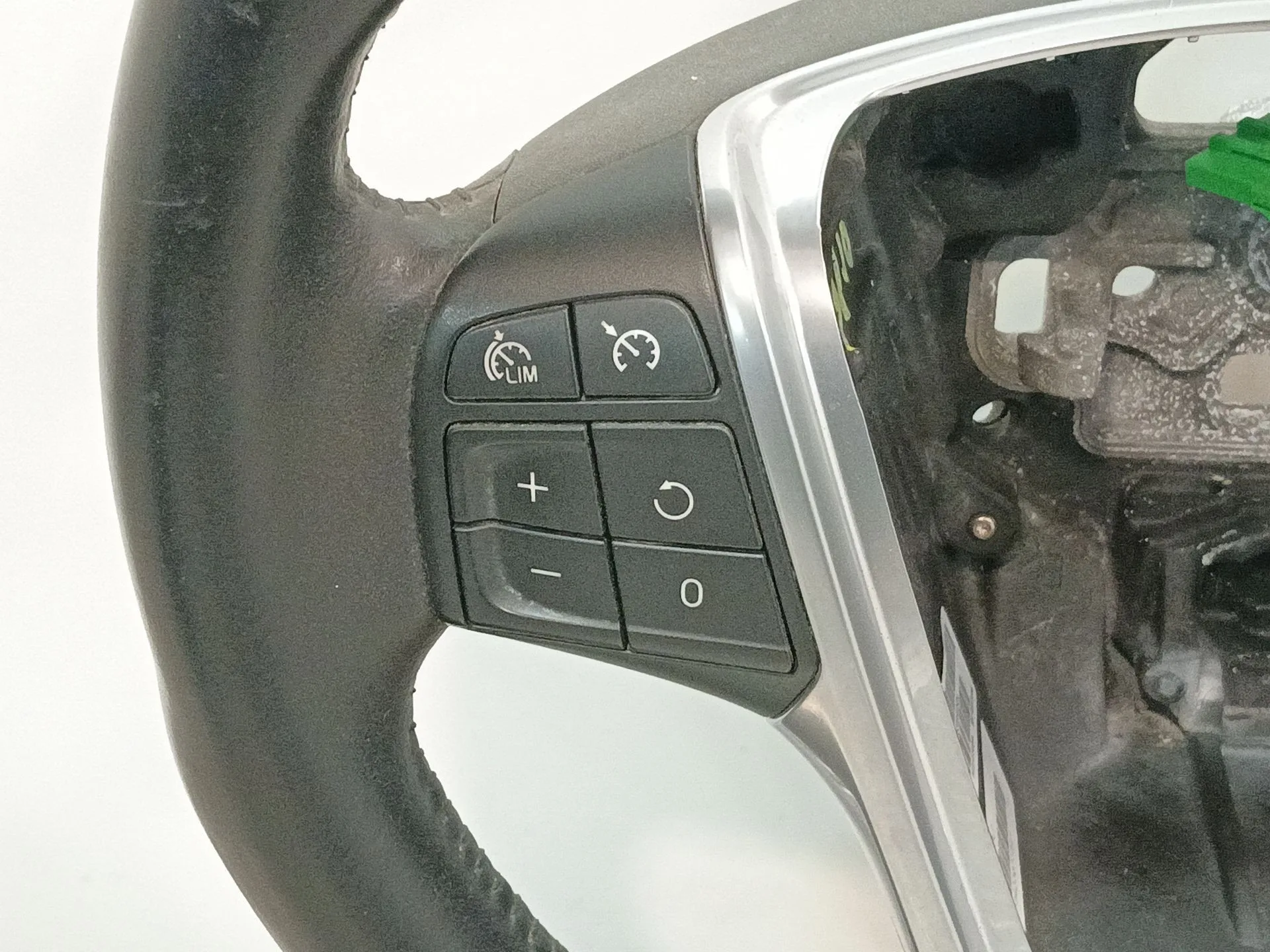 Volante para Volvo V40 Hatchback (525)