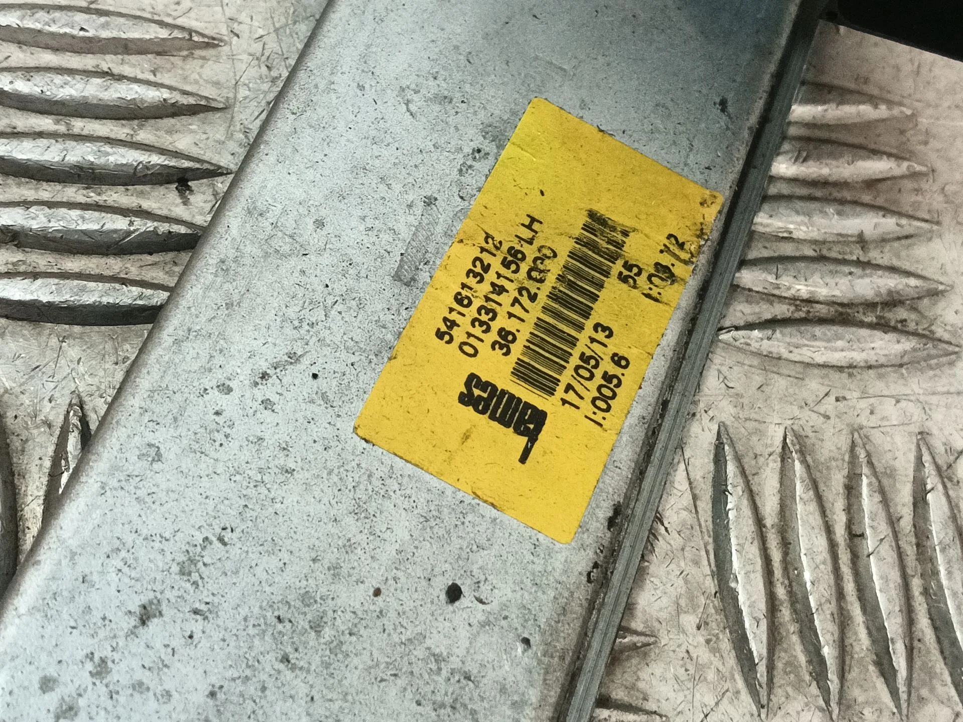 Elevalunas Delantero Izquierdo para Opel Corsa D (S07)