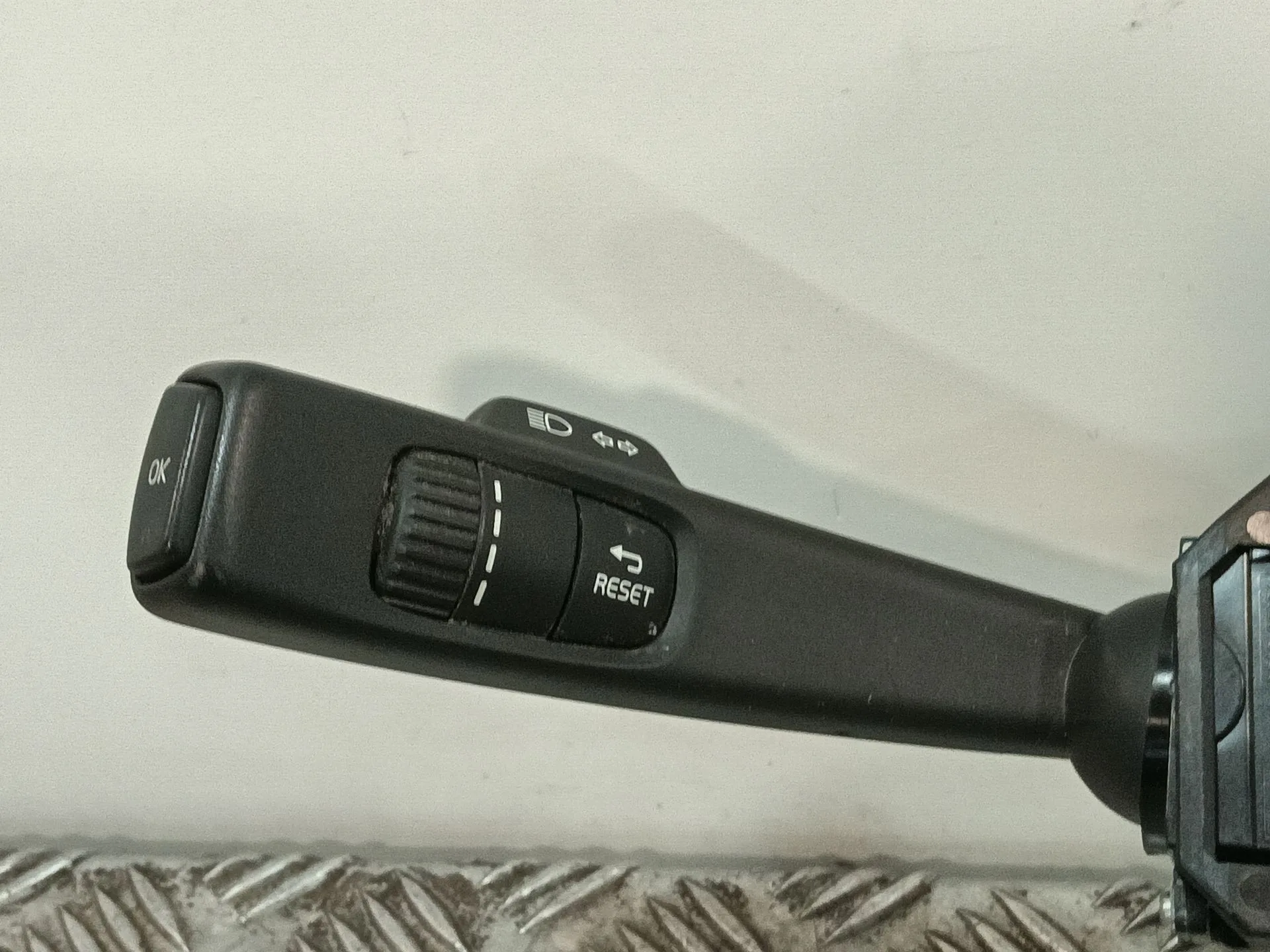 Mando Multifuncion para Volvo V40 Hatchback (525)