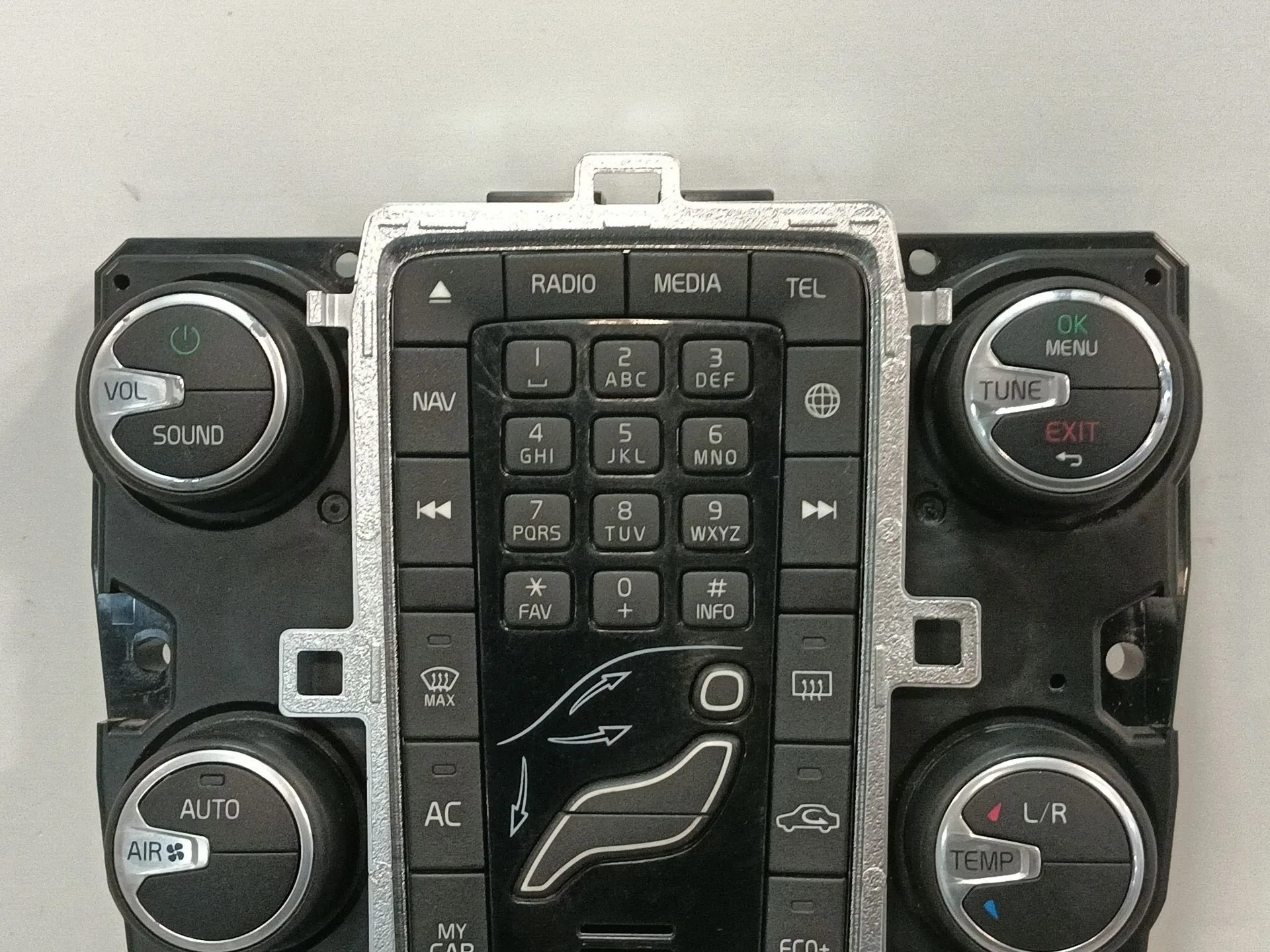 Mando Climatizador para Volvo V40 Hatchback (525)