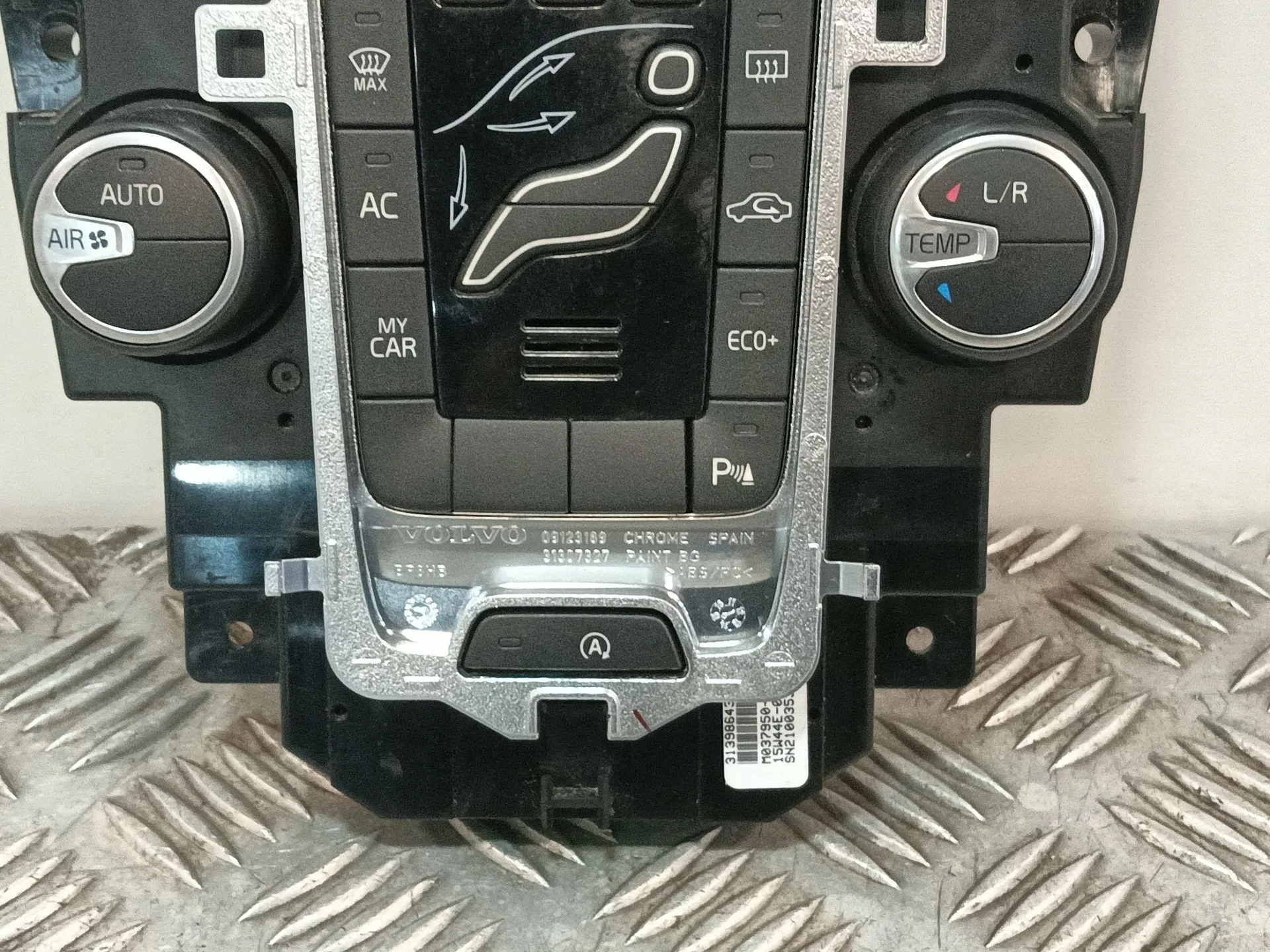 Mando Climatizador para Volvo V40 Hatchback (525)