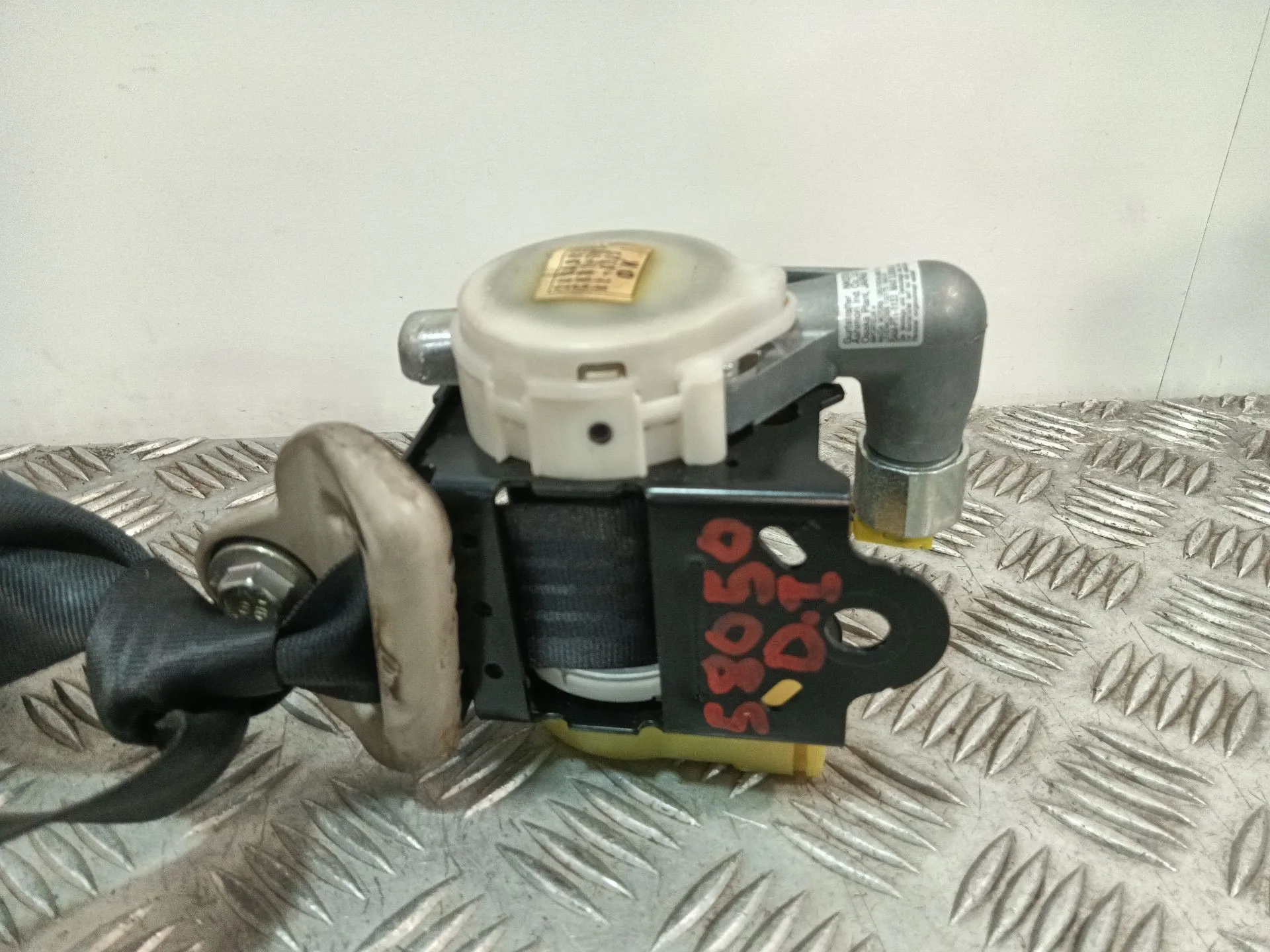 Cinturon Seguridad Delantero Izquierdo para Mazda 3 Lim. (Bl)