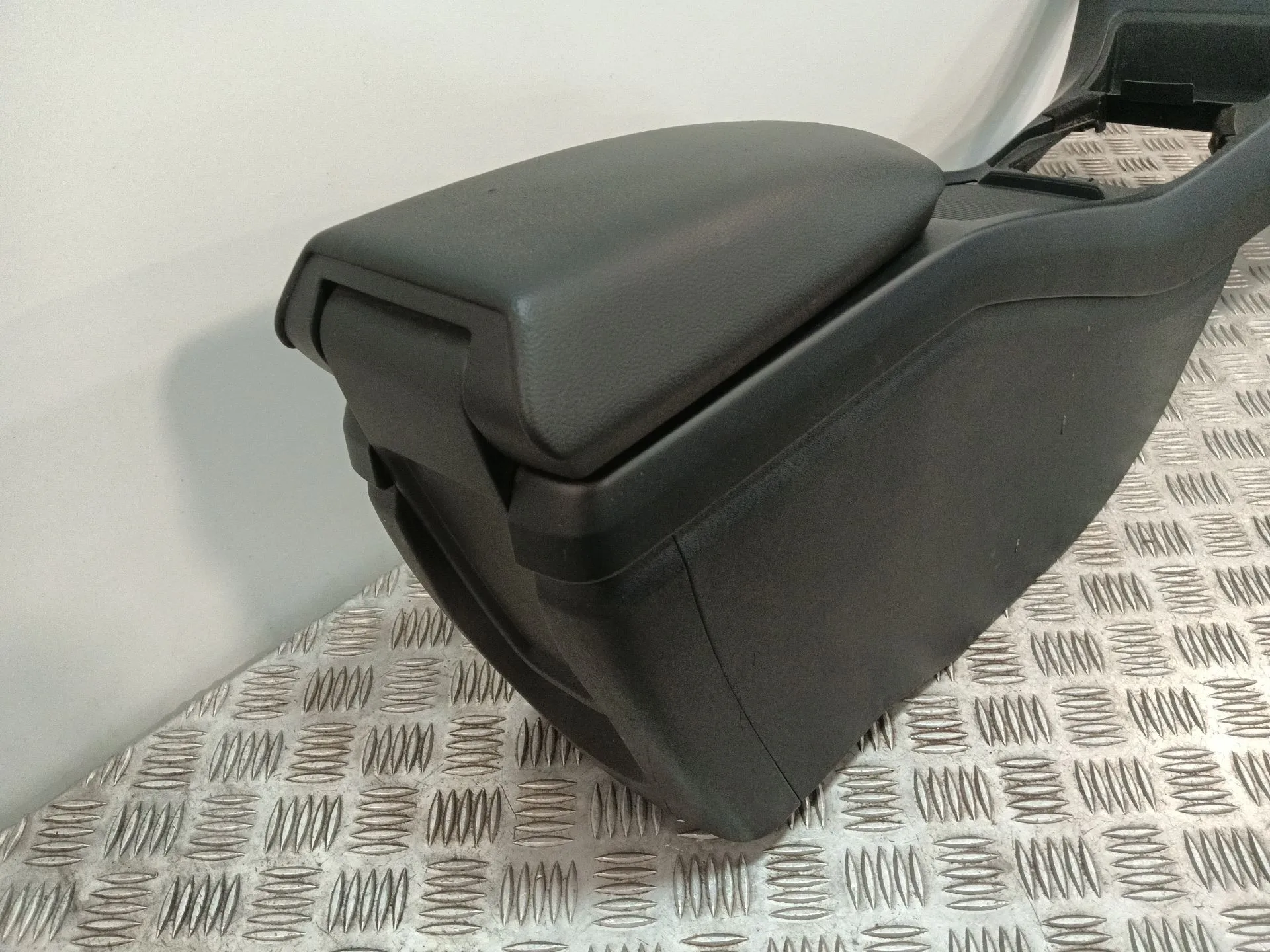 Consola Central para Volvo V40 Hatchback (525)