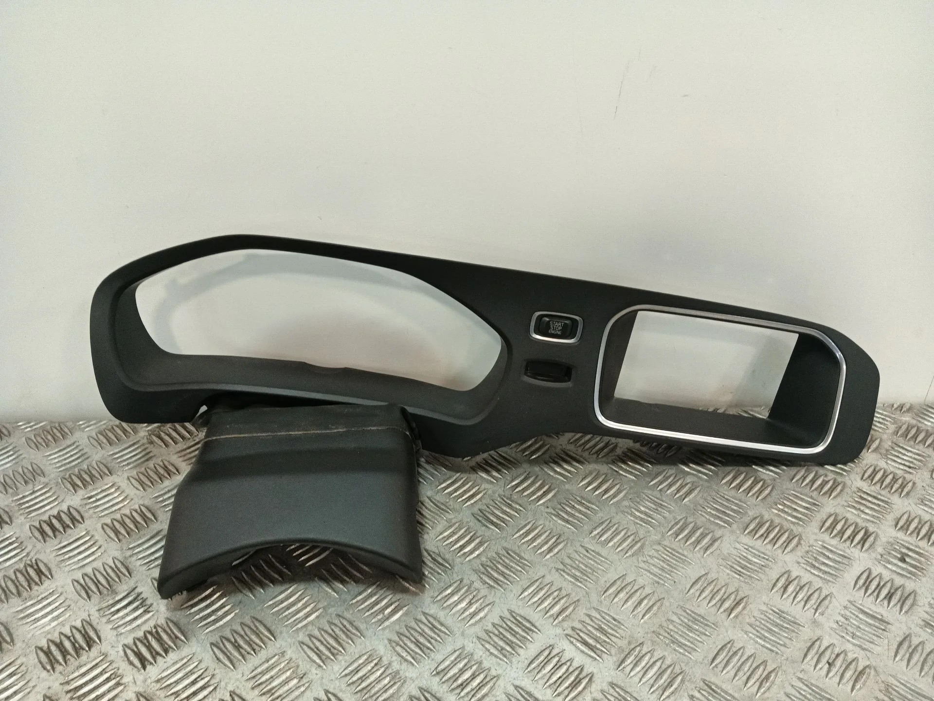 Carcasa Cuadro Instrumentos para Volvo V40 Hatchback (525)