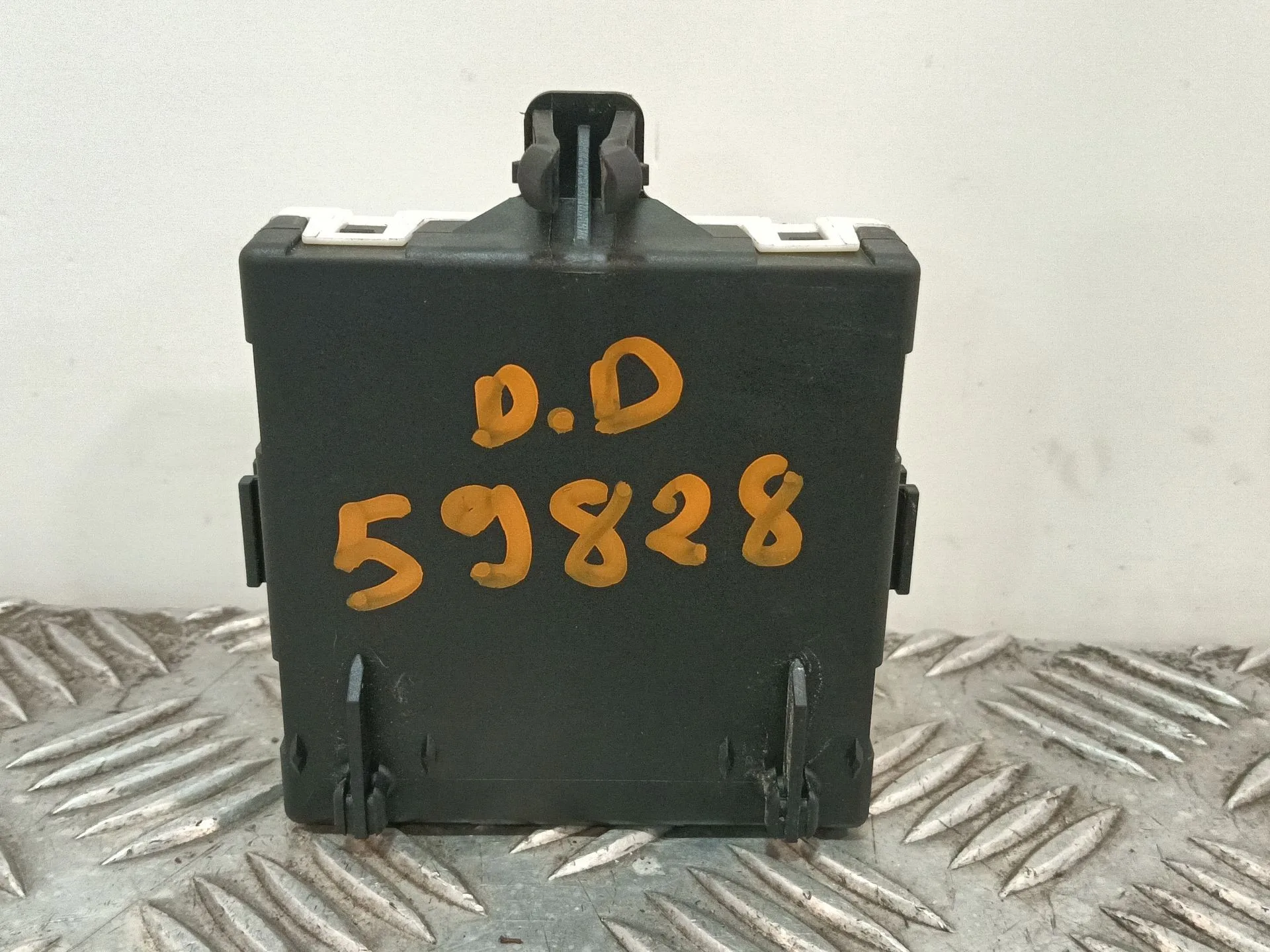 Modulo Electronico para Mercedes-Benz Clase C (W205)
