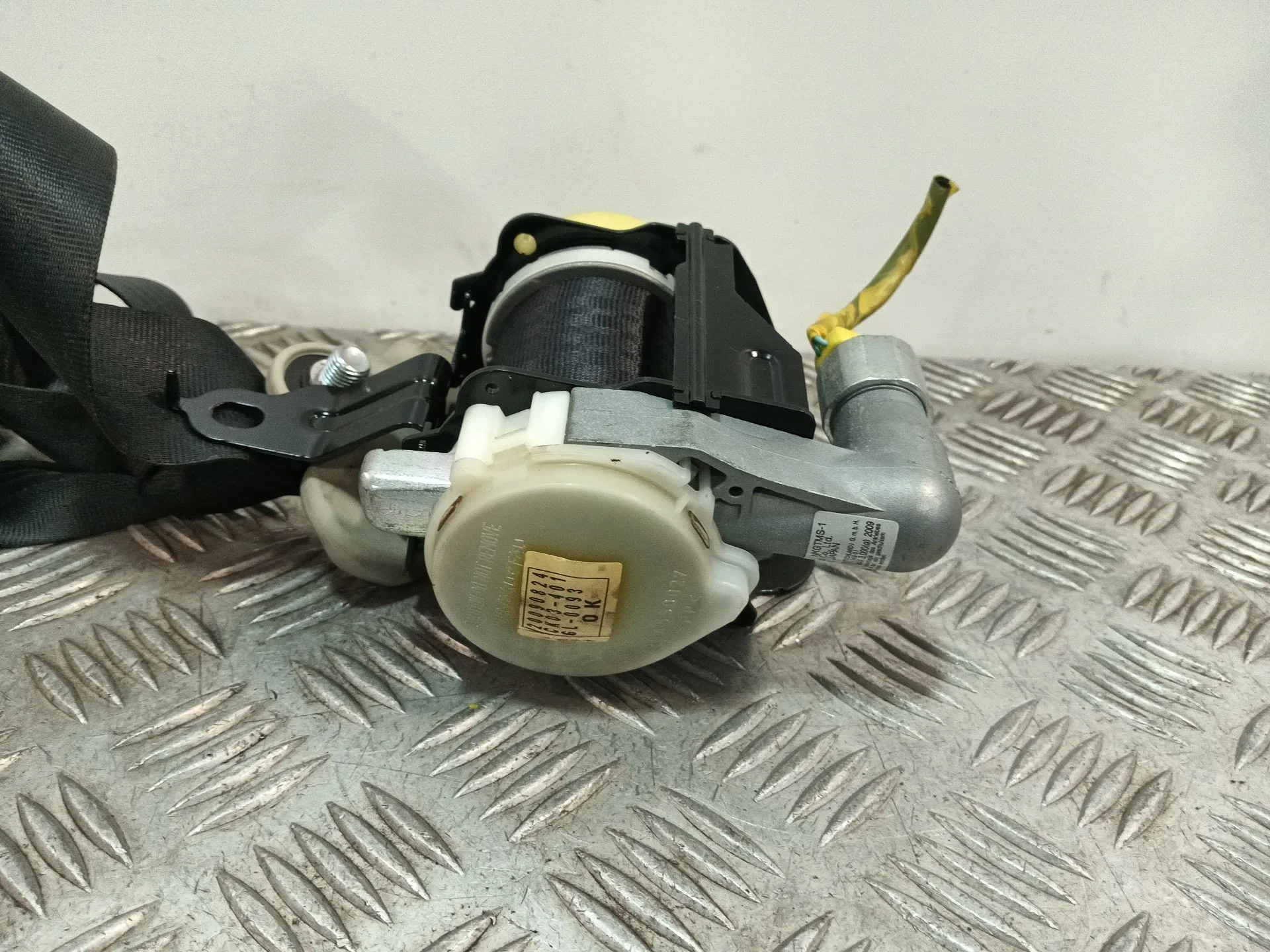 Cinturon Seguridad Delantero Derecho para Mazda 3 Lim. (Bl)