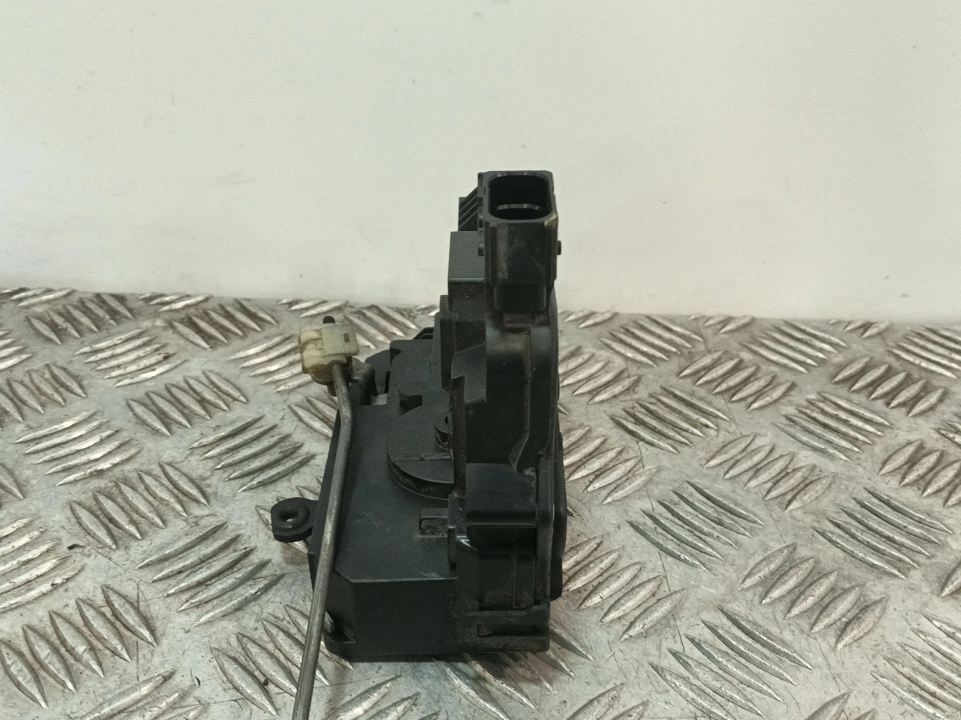 Cerradura Puerta Delantera Izquierda para Opel Corsa D (S07)