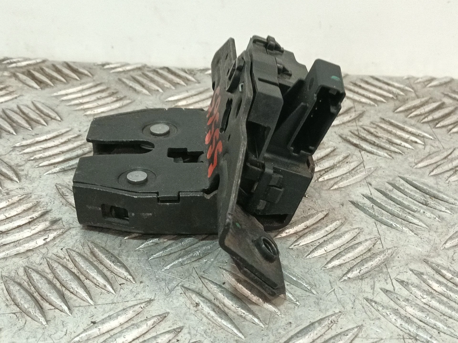 Cerradura Maletero / Porton para Opel Astra J Lim.