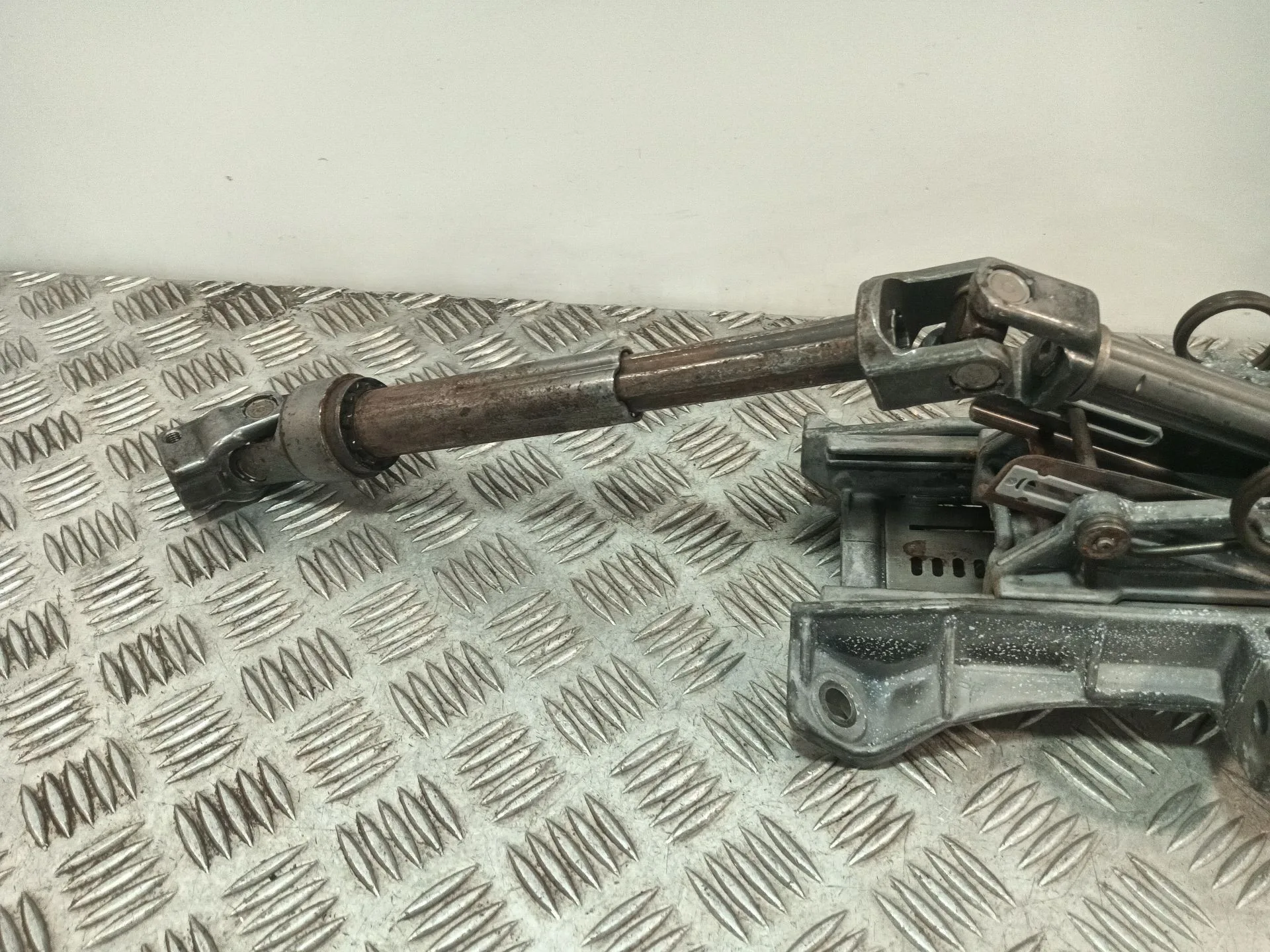 Columna Direccion para Volvo V40 Hatchback (525)