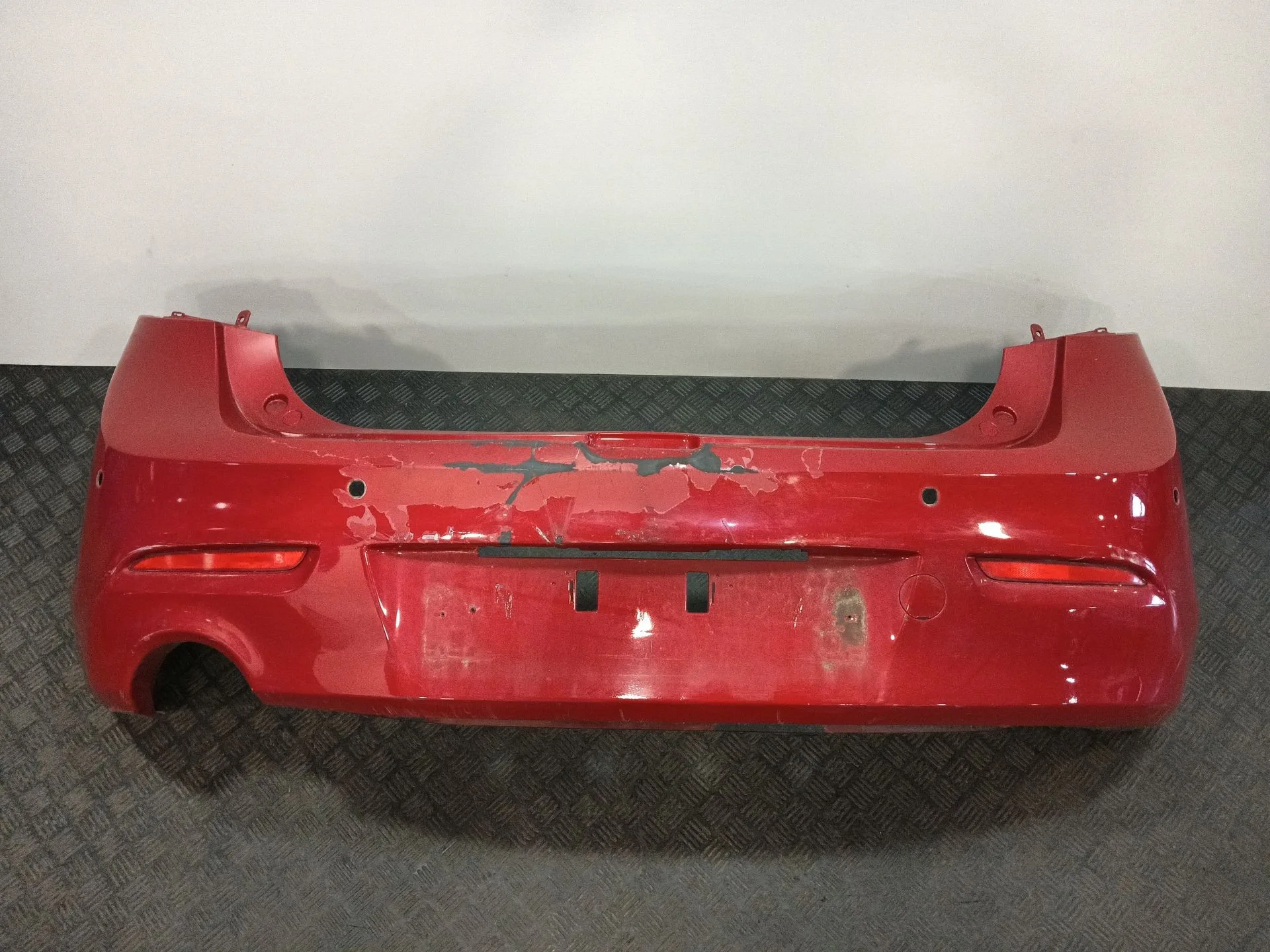 Paragolpes Trasero para Mazda 3 Lim. (Bl)
