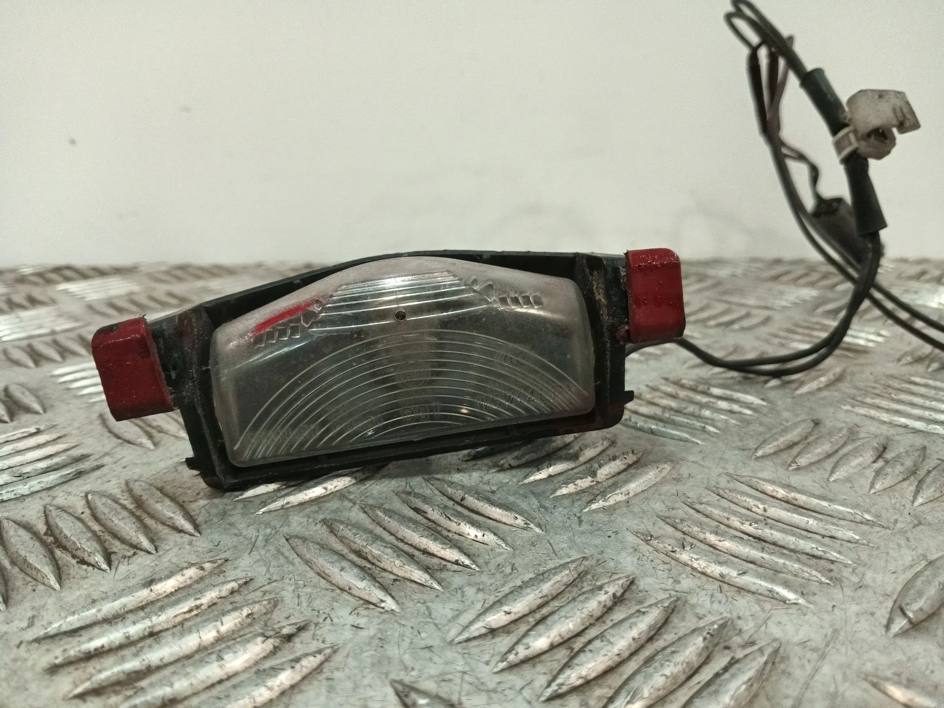 Piloto Matricula para Mazda 3 Lim. (Bl)