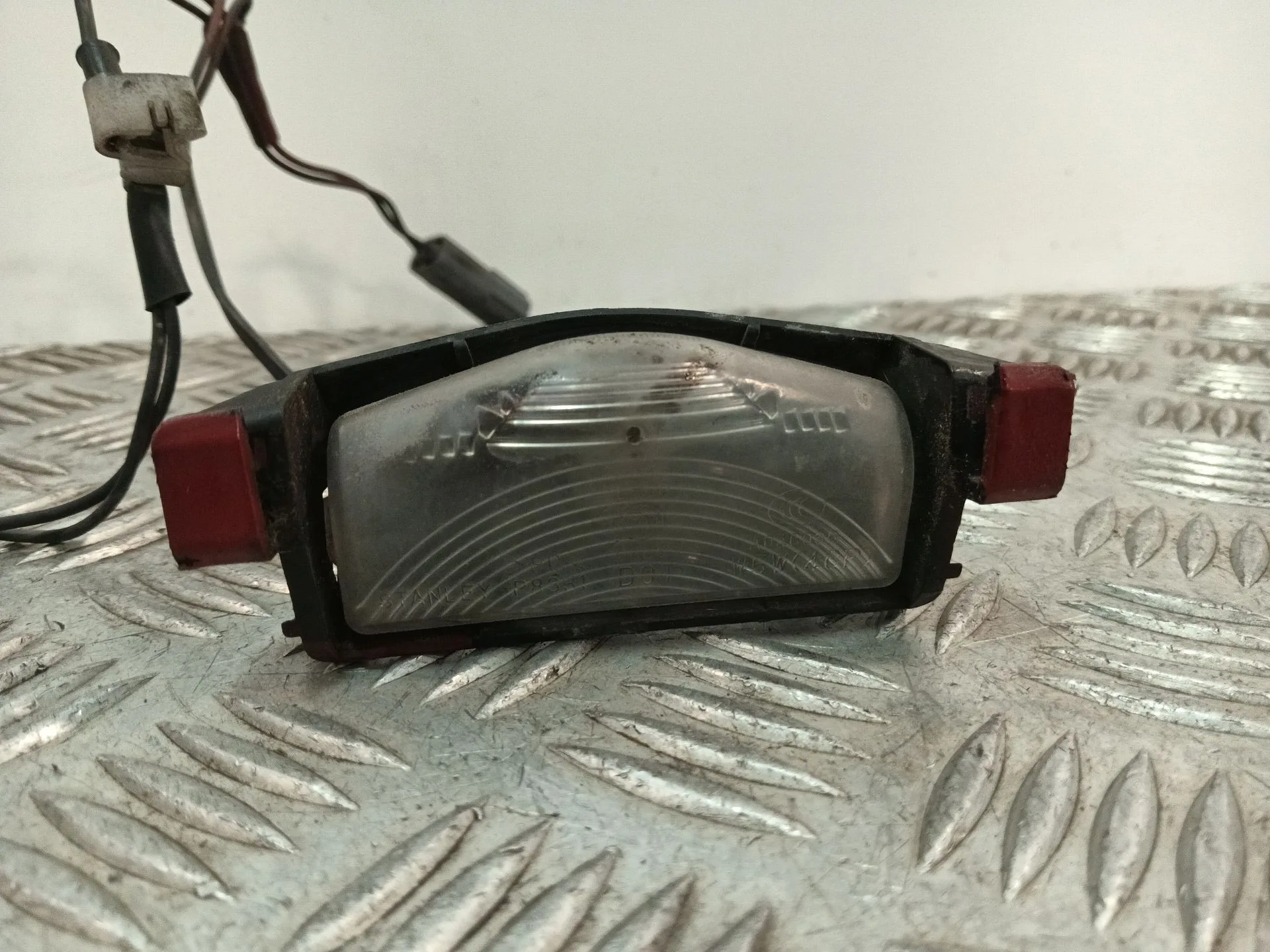 Piloto Matricula para Mazda 3 Lim. (Bl)