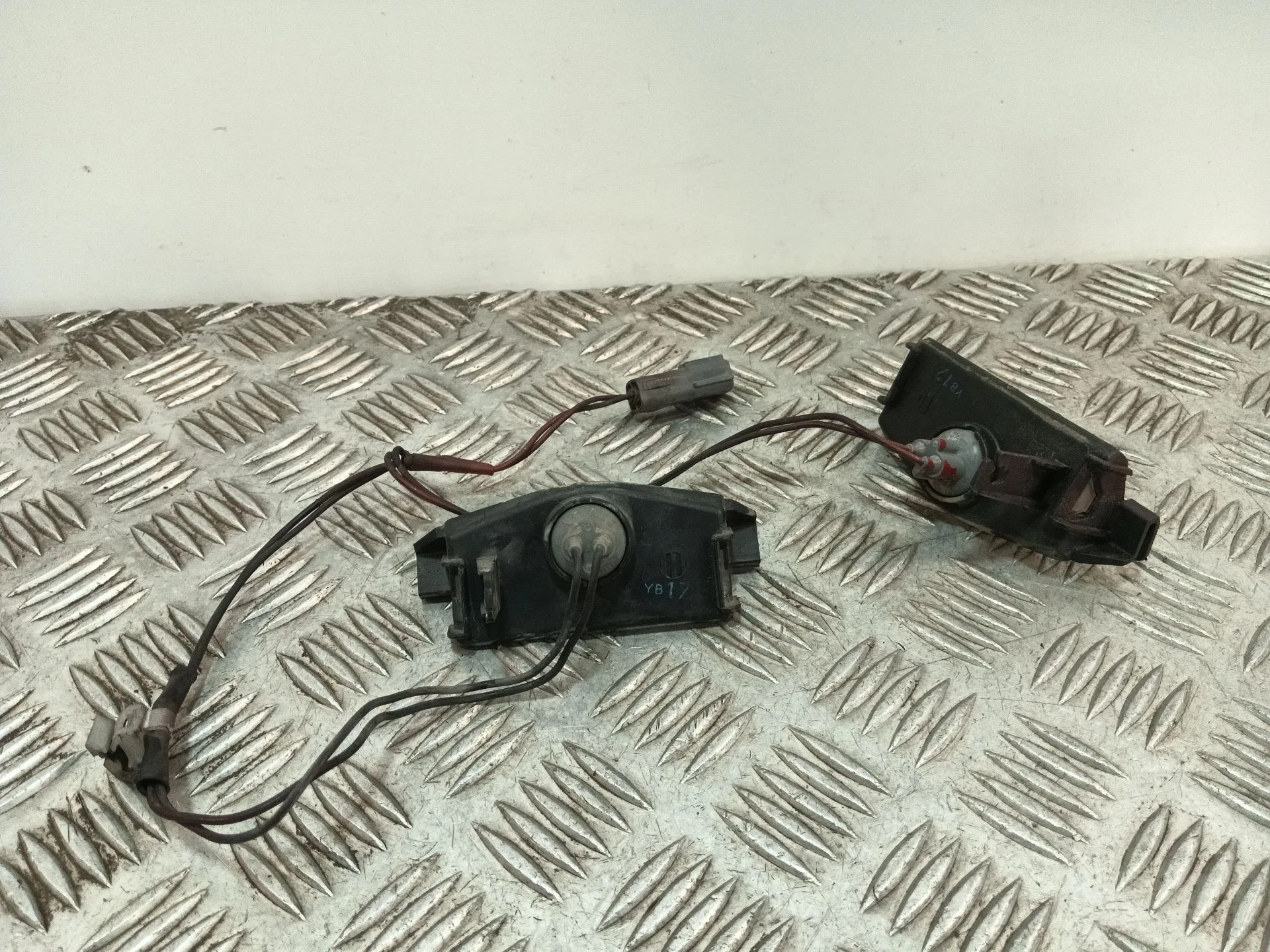 Piloto Matricula para Mazda 3 Lim. (Bl)