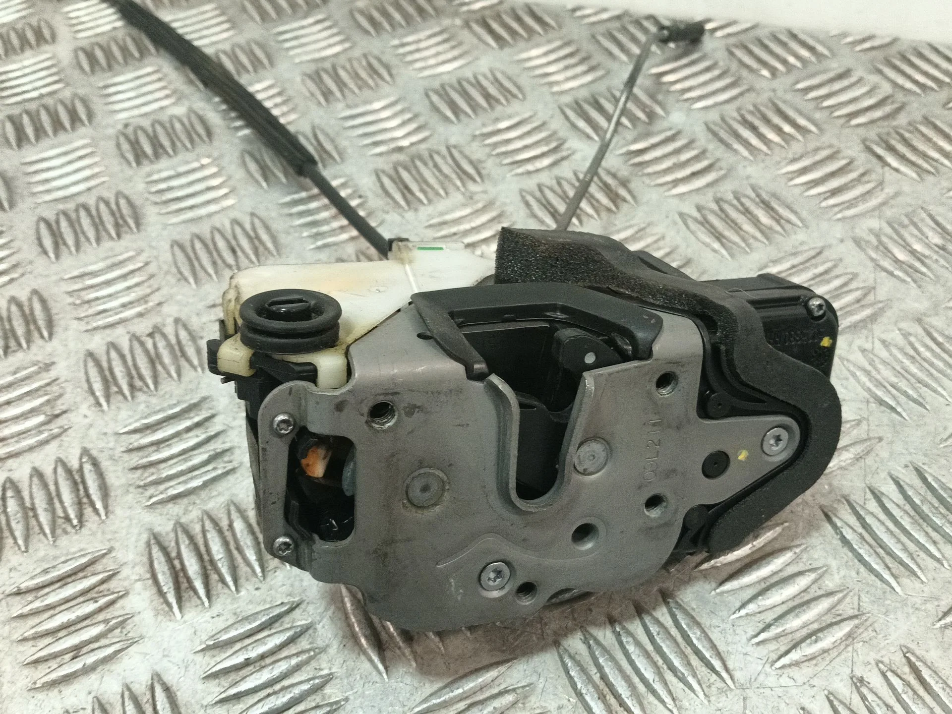Cerradura Puerta Trasera Derecha para Opel Astra J Lim.