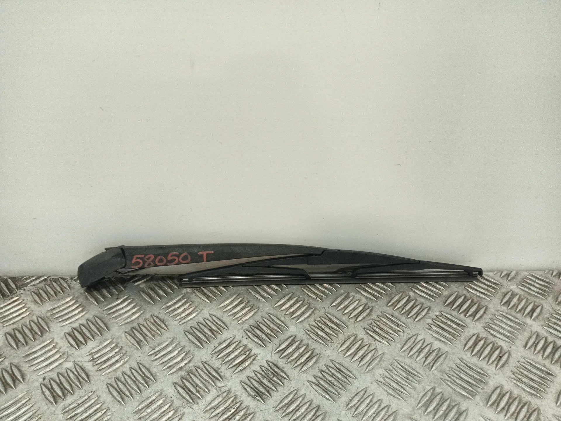 Brazo Limpia Trasero para Mazda 3 Lim. (Bl)