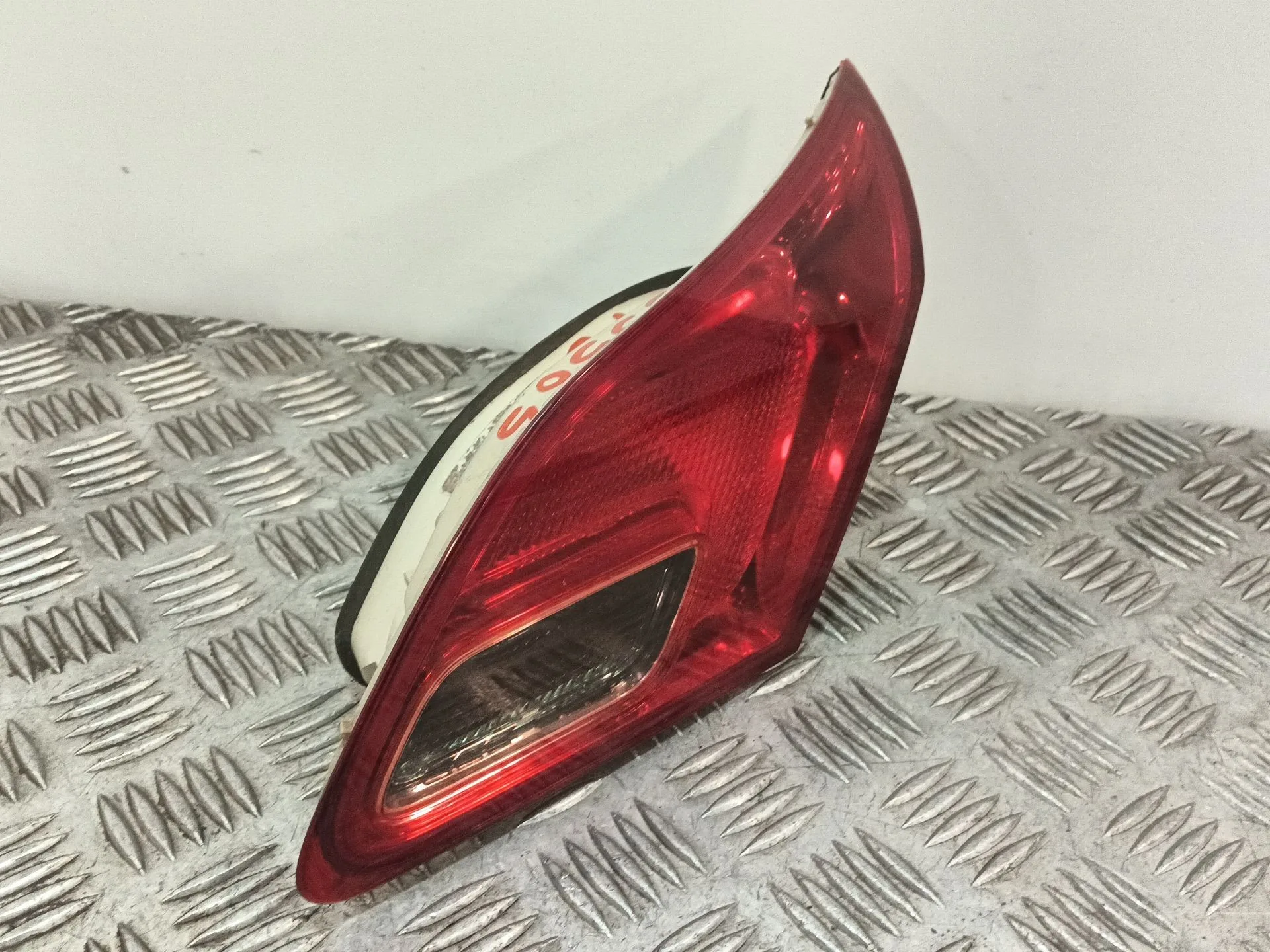 Piloto Trasero Derecho Interior para Opel Astra J Lim.