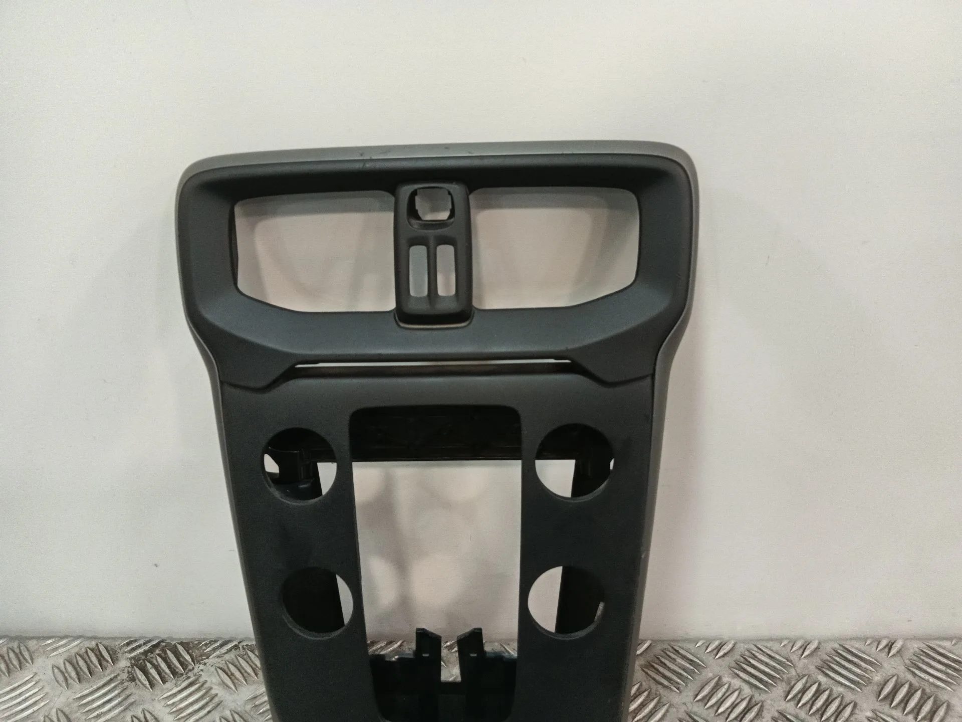 Consola Central para Volvo V40 Hatchback (525)