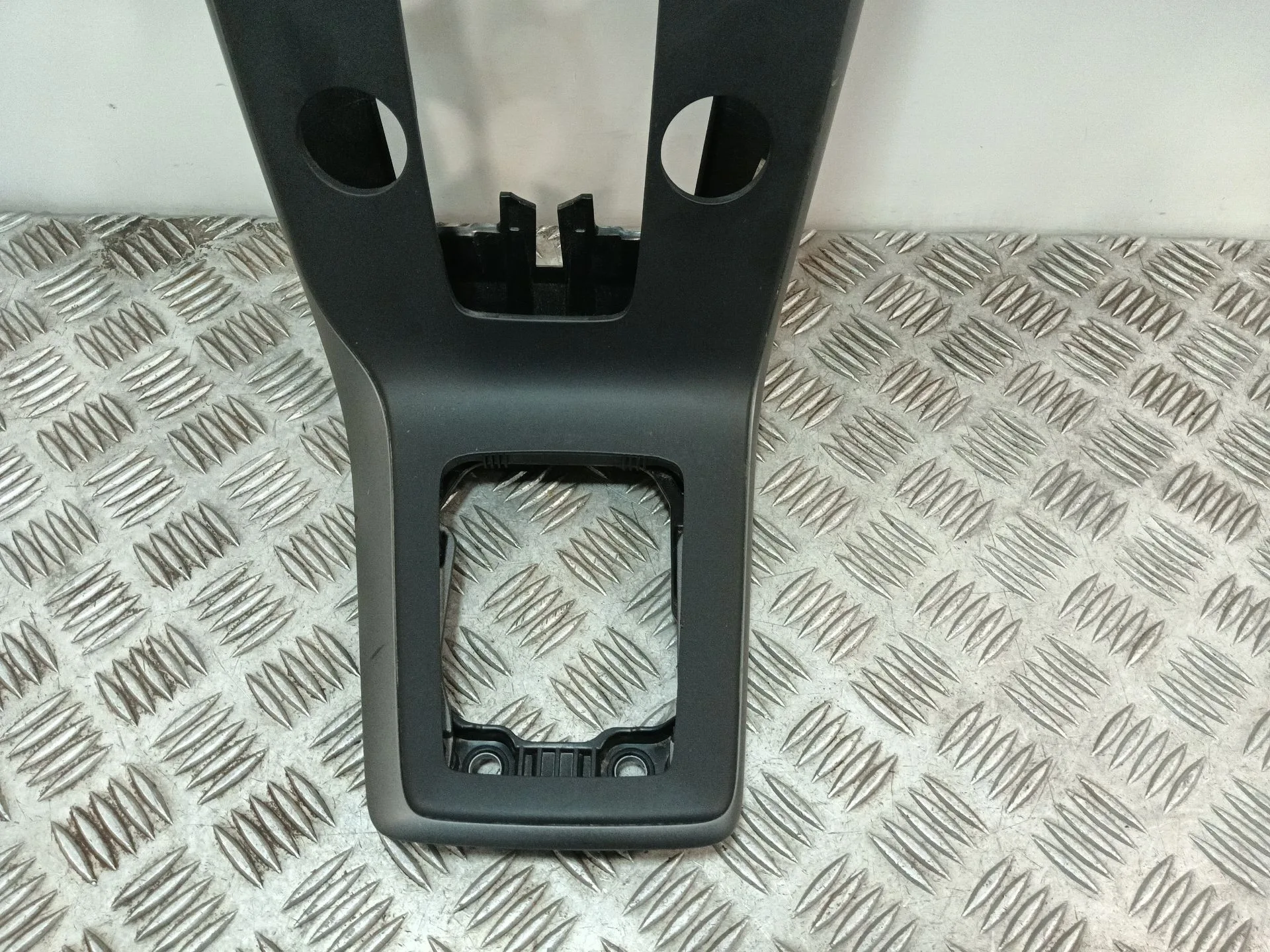 Consola Central para Volvo V40 Hatchback (525)