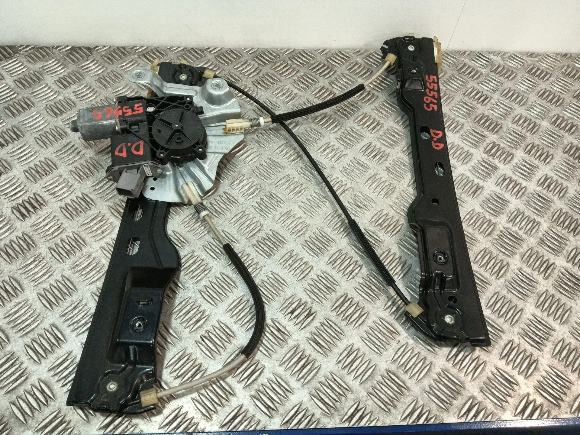 Elevalunas Delantero Derecho para Opel Astra J Lim.