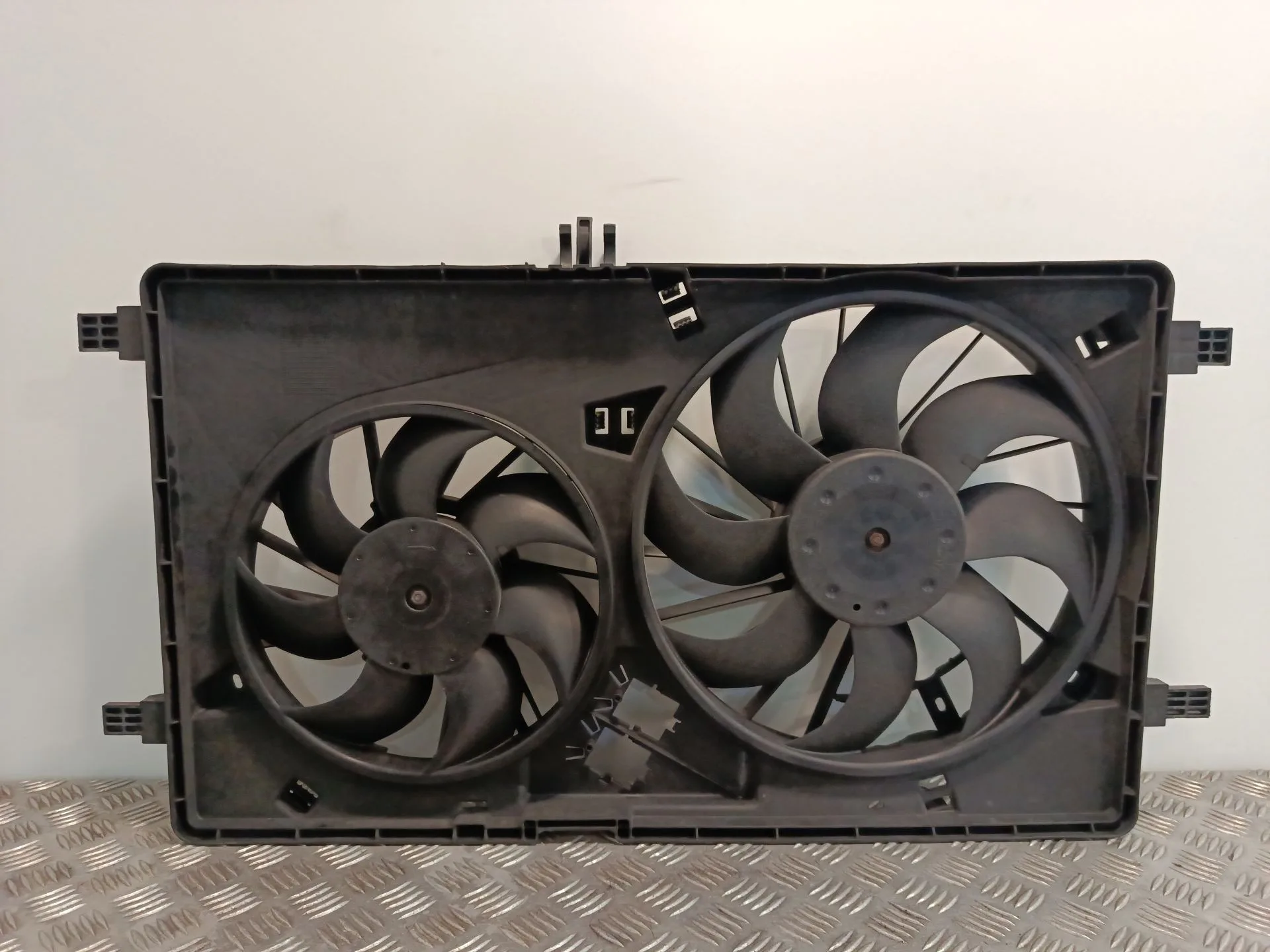 Electroventilador para Renault Master Iii Furgoneta (Fv)