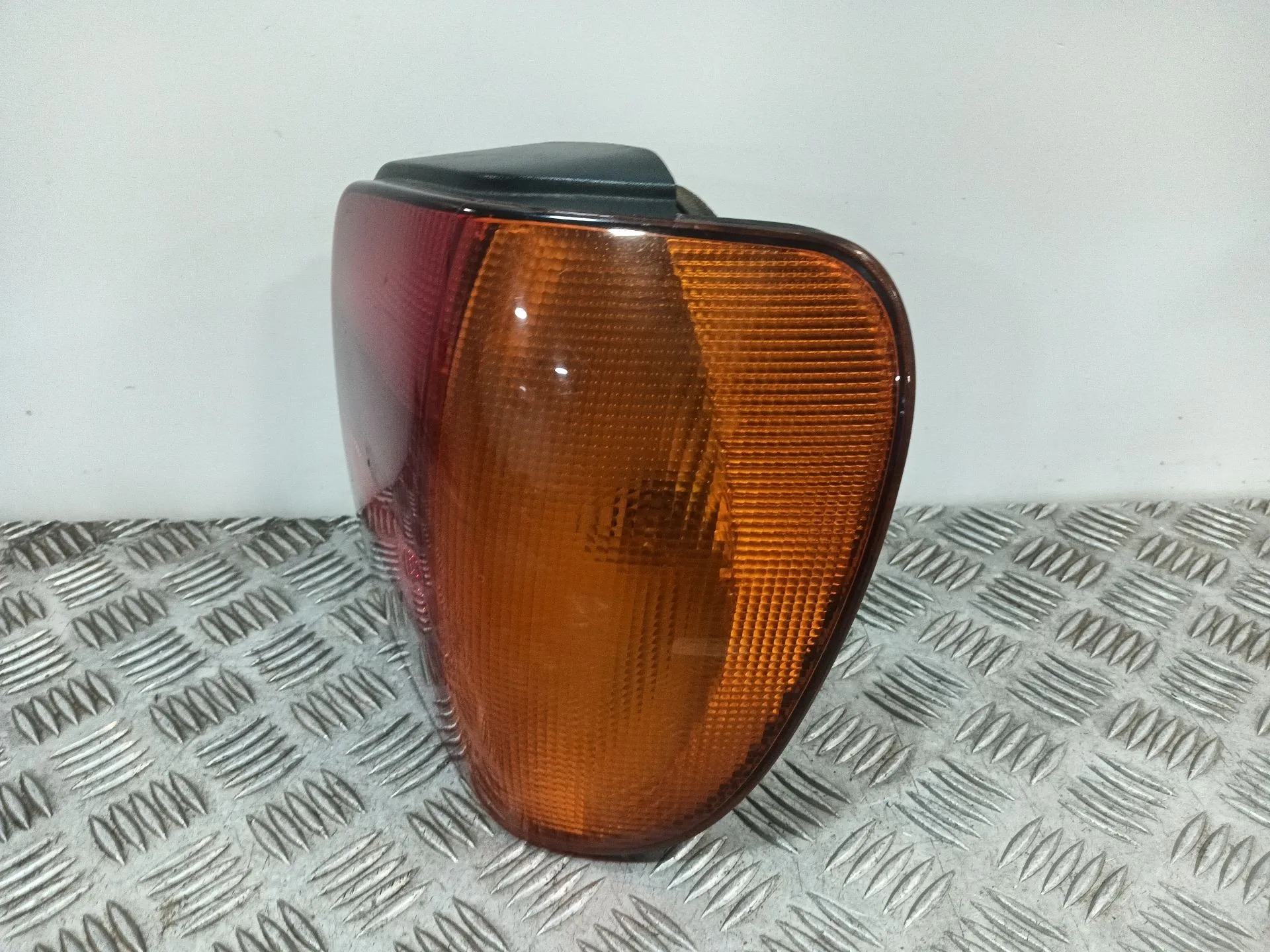 Piloto Trasero Derecho para Volkswagen Polo Iii (6N1)