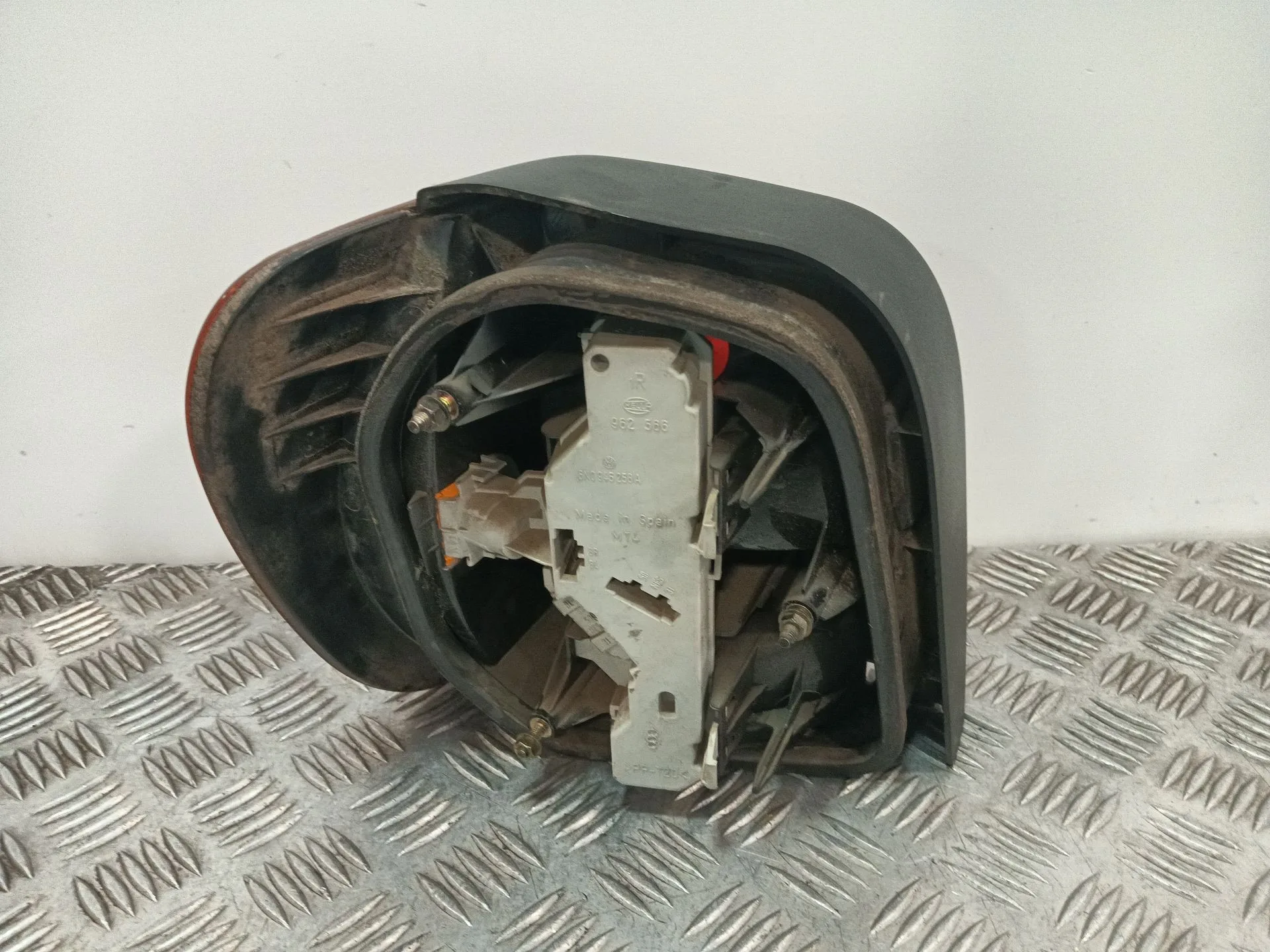 Piloto Trasero Derecho para Volkswagen Polo Iii (6N1)