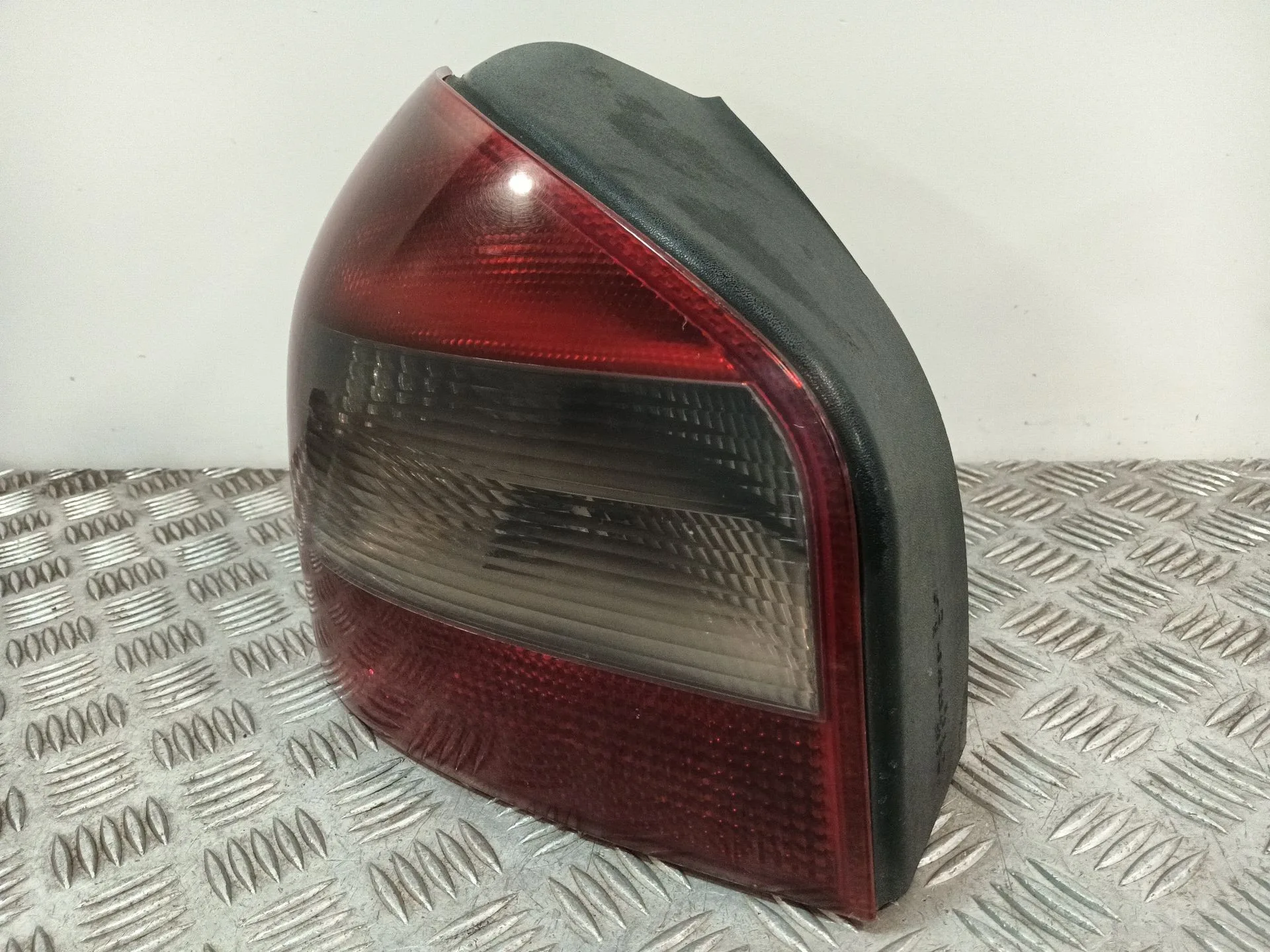 Piloto Trasero Izquierdo para Audi A3 (8L1)