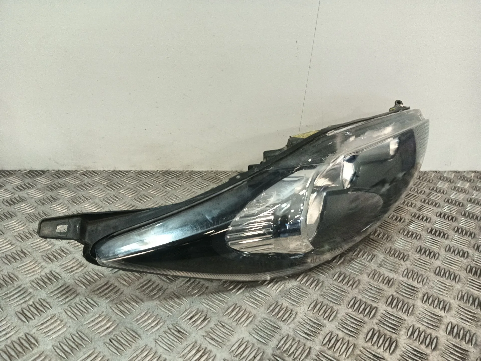 Faro Derecho para Ford Fiesta Vi (Cb1, Ccn)