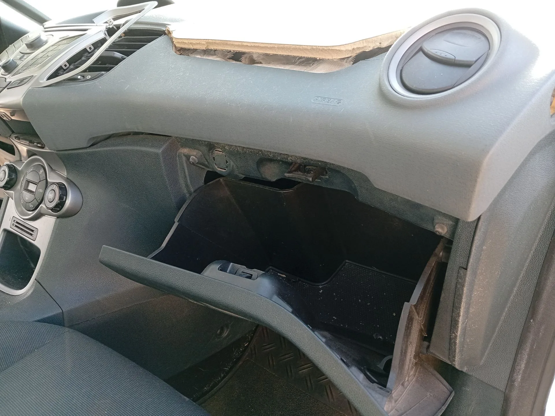 Guantera para Ford Fiesta Vi (Cb1, Ccn)