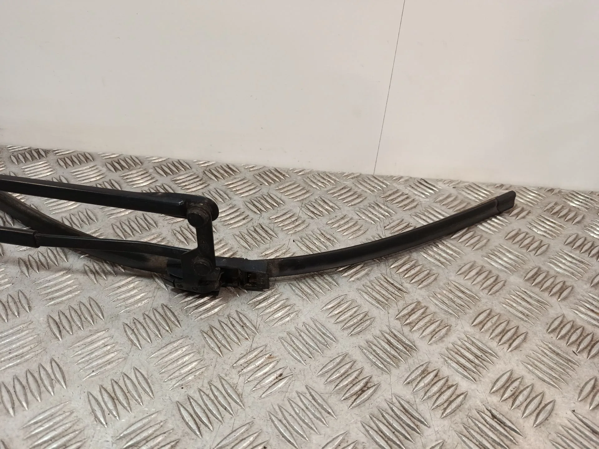 Brazo Limpia Delantero para Toyota Yaris (_P13_)